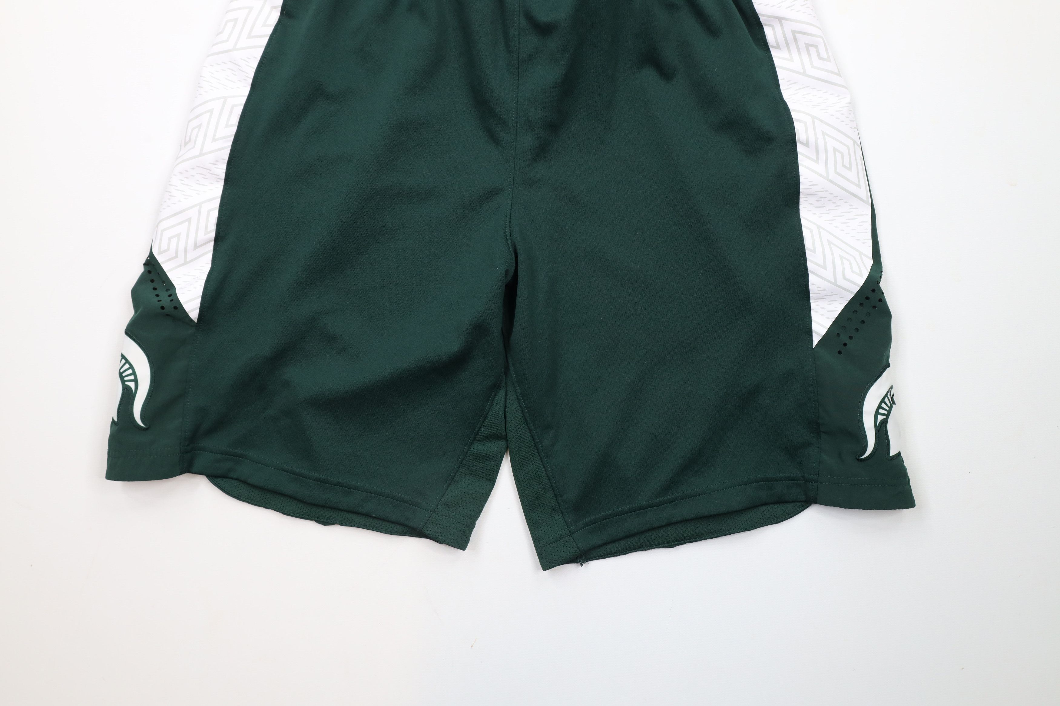 Nike × Vintage Nike Authentics Heavyweight University Basketball Shorts Size US 34 / EU 50 - 12 Thumbnail