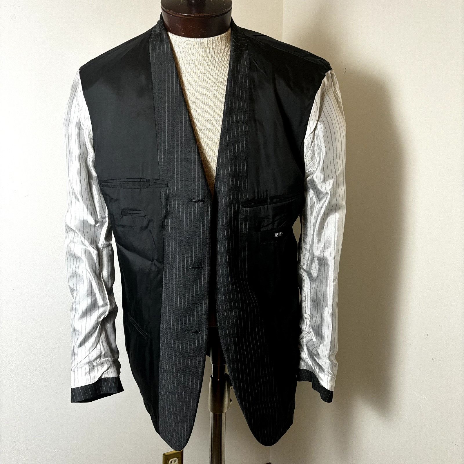 Hugo Boss Hugo Boss Mens Sport Coat Gray Striped Blazer Sz 40R Virgin Size 40R - 10 Thumbnail