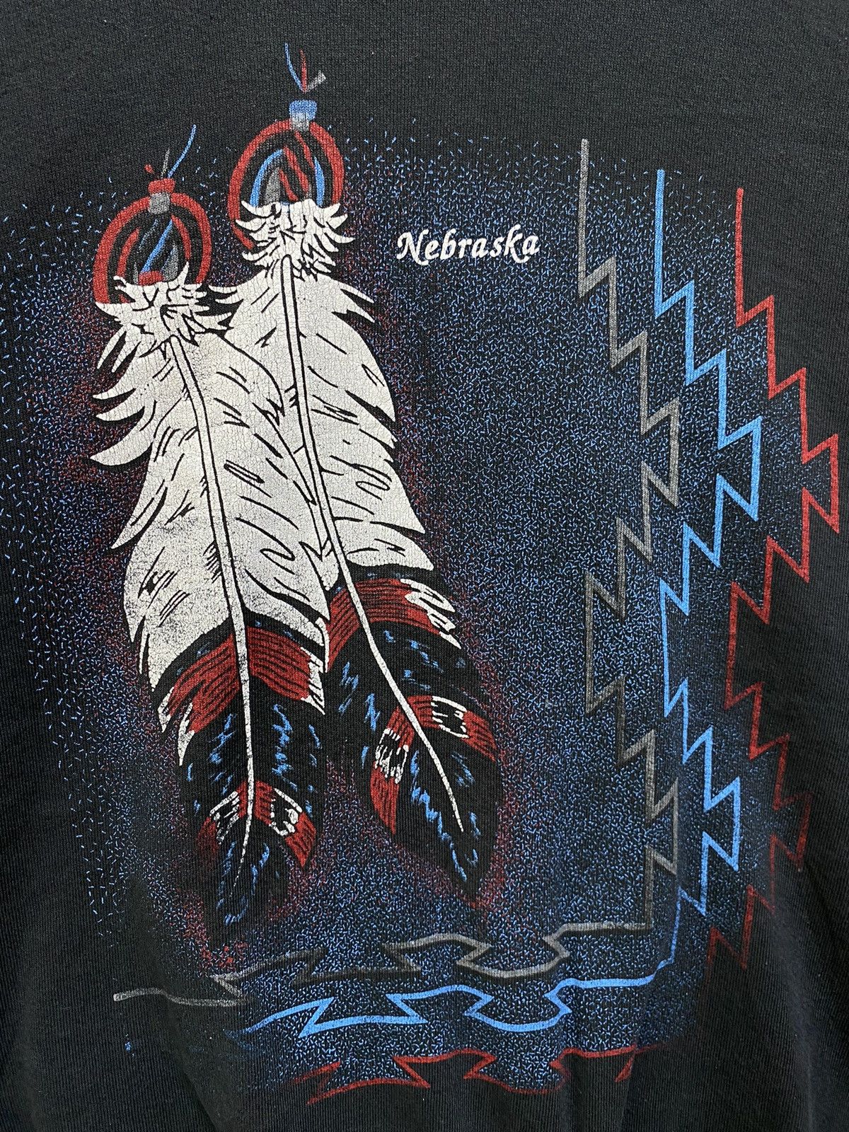 Native Vintage 90s Sweatshirt Nebraska Native American FeatherPrint Size US XL / EU 56 / 4 - 6 Thumbnail