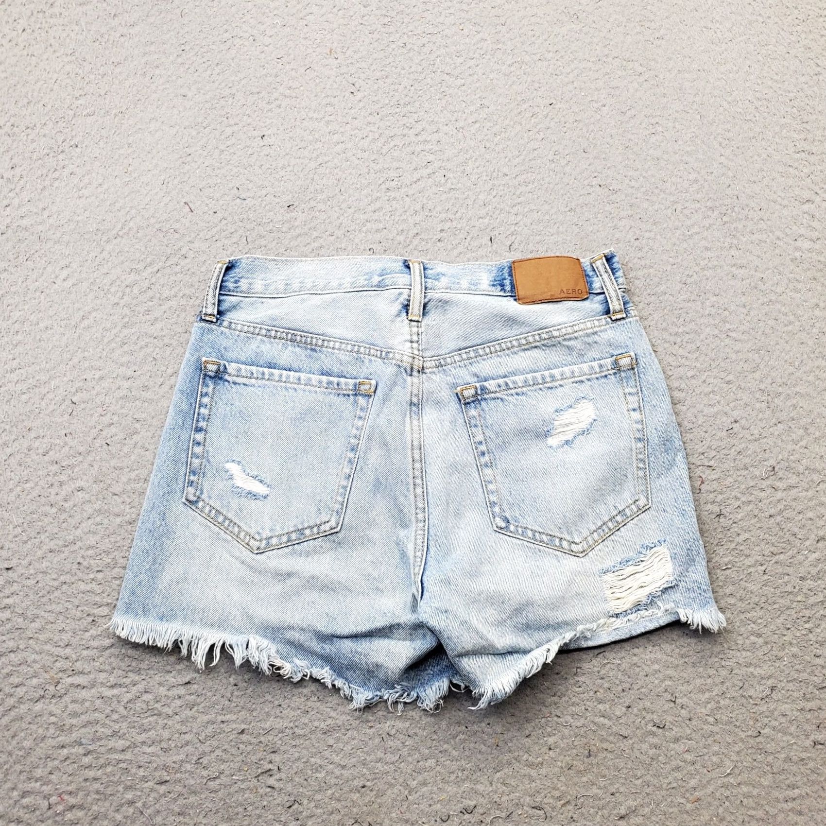 Vintage Aéropostale Womens 6 Blue Distressed High Rise Cut-off Shorts Button Fly 90s Style Denim Shorts Size 28" / US 6 / IT 42 - 2 Thumbnail