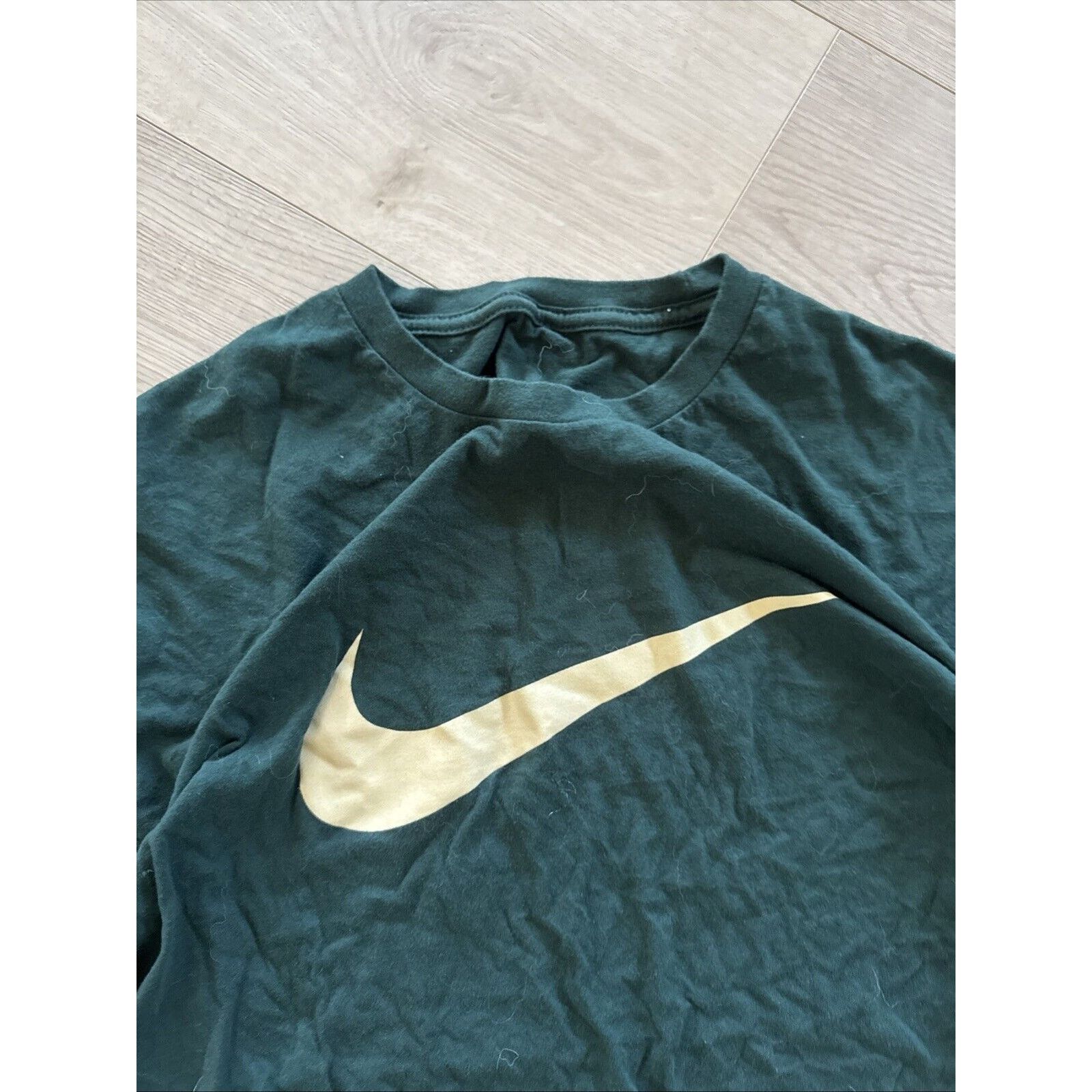 Nike Nike Green T-Shri Medium Green Middle Swoosh Size US M / EU 48-50 / 2 - 3 Thumbnail