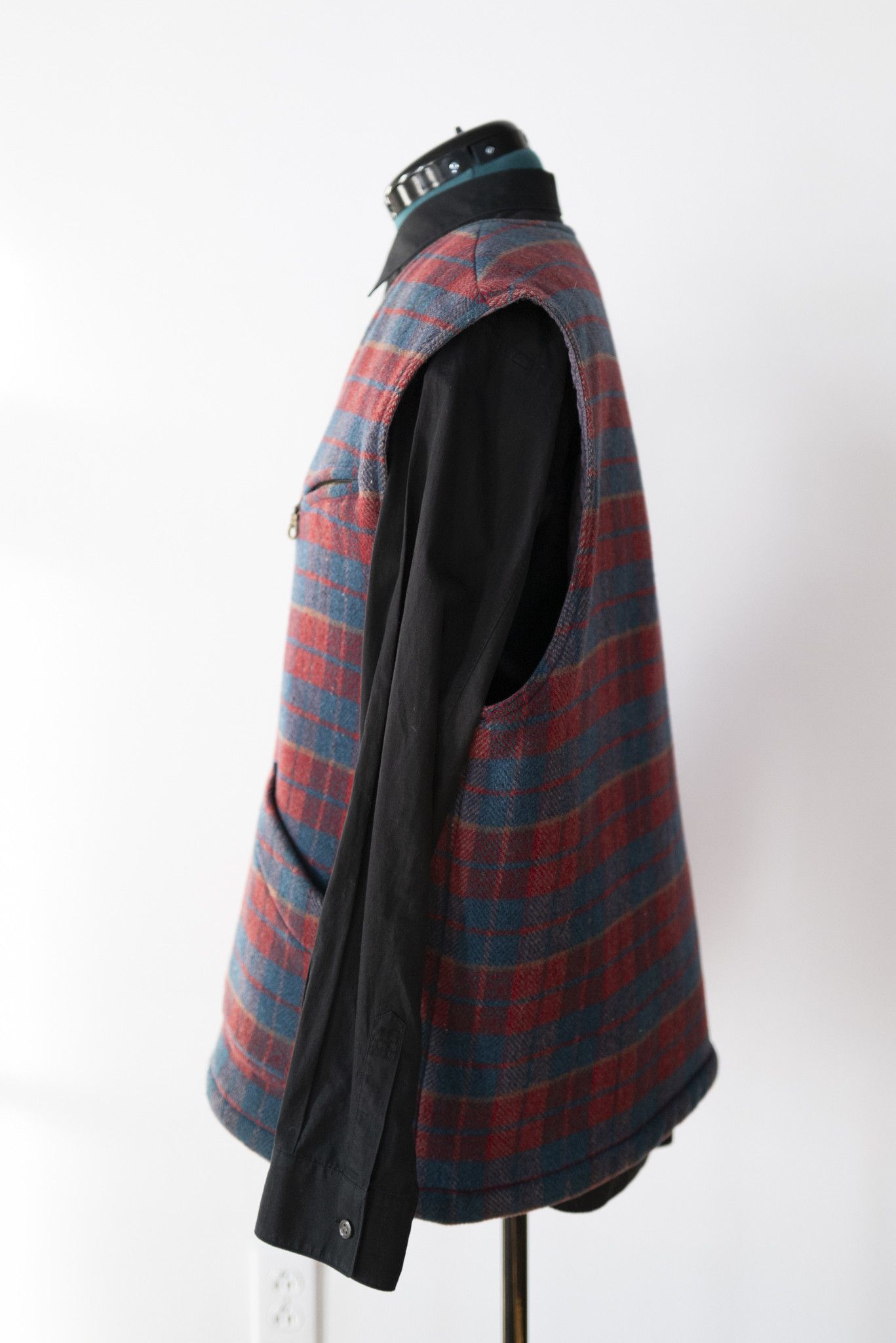 C.P. Company VINTAGE C.P. COMPANY WOOL PLAID VEST SZ. 54 MASSIMO OSTI Size US L / EU 52-54 / 3 - 3 Thumbnail