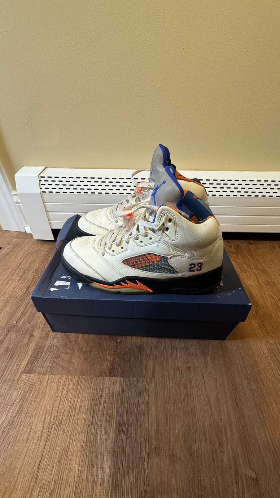 Jordan Brand Air Jordan 5 Retro “International Flight” 2018 Size US 9 / EU 42 - 3 Thumbnail
