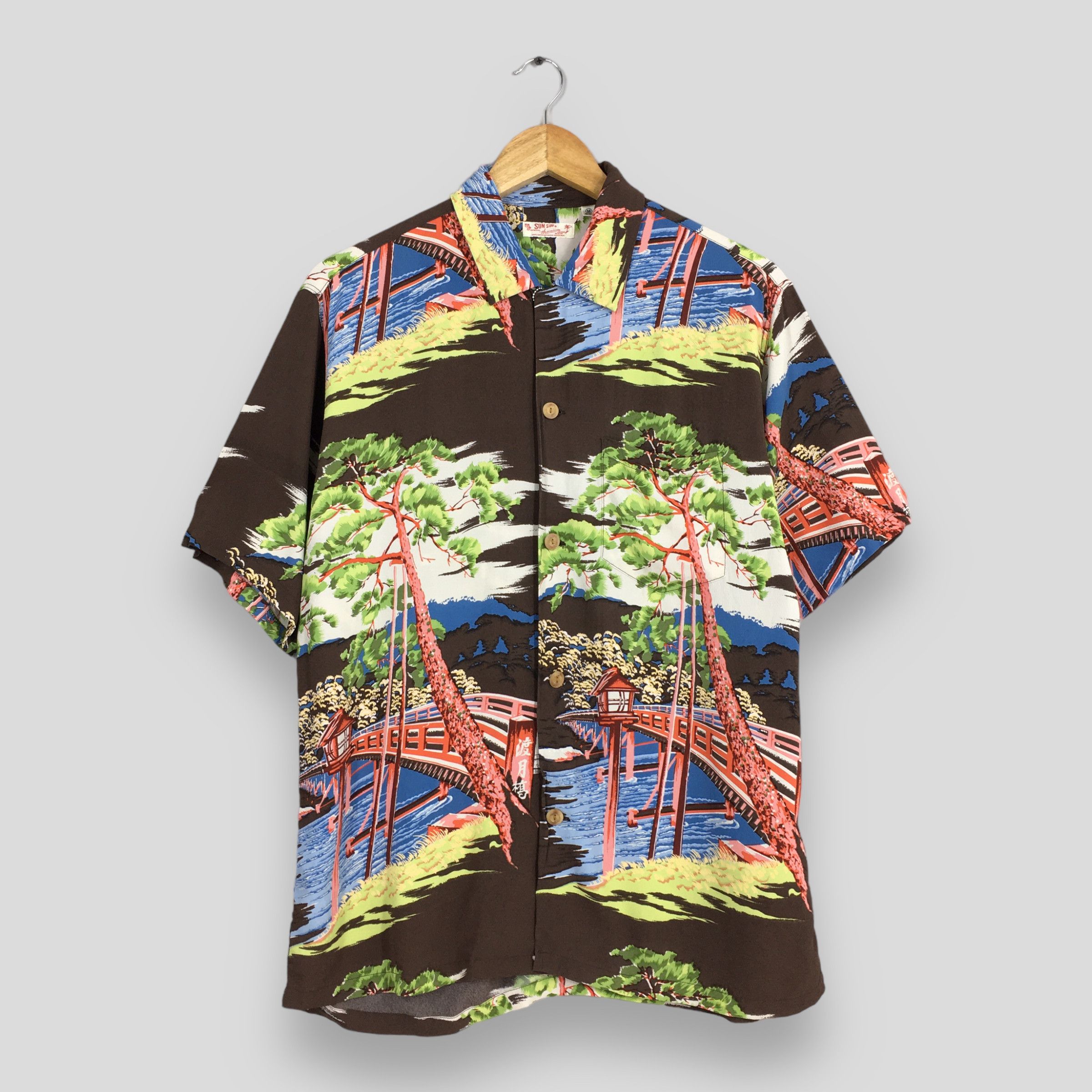 Sun Surf Sun Surf Hawaii Japanese Culture Sakura Rayon Shirt Medium Size US M / EU 48-50 / 2 - 1 Thumbnail