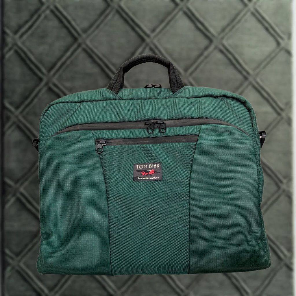 Vintage TOM BIHN Green Laptop Messenger Briefcase Bag Computer Case - Used Once Size ONE SIZE - 1 Thumbnail