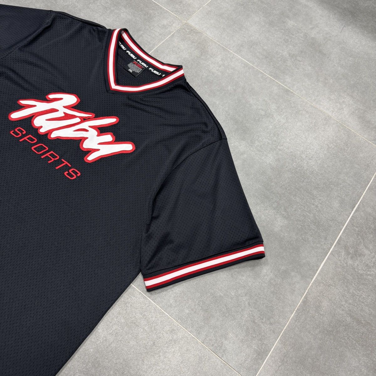 Fubu Fubu Sports Big Logo Jersey T-Shirt Men Size 2XL Size US XXL / EU 58 / 5 - 5 Thumbnail