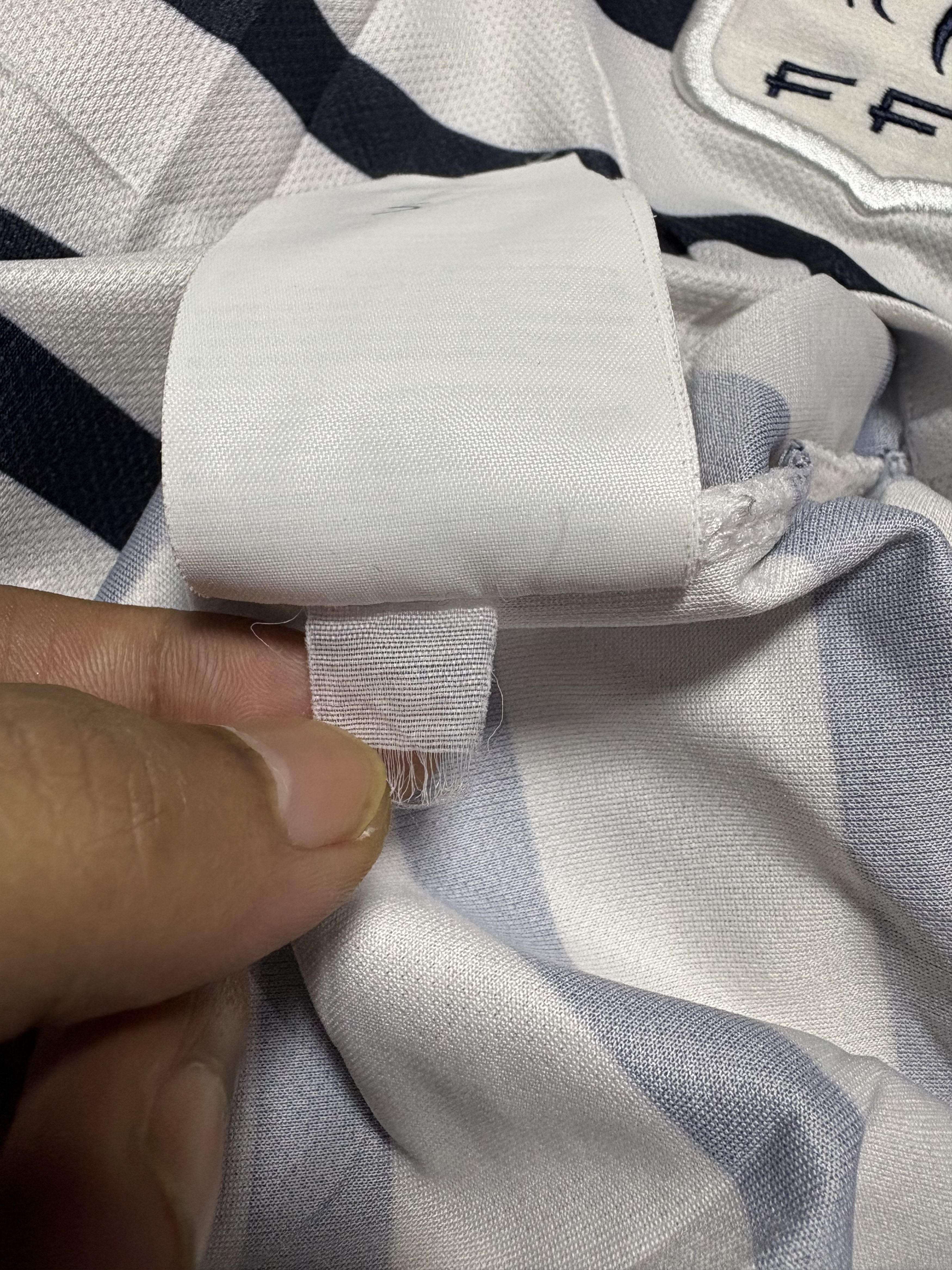 Nike Jersey france 2011 away Size US M / EU 48-50 / 2 - 8 Thumbnail