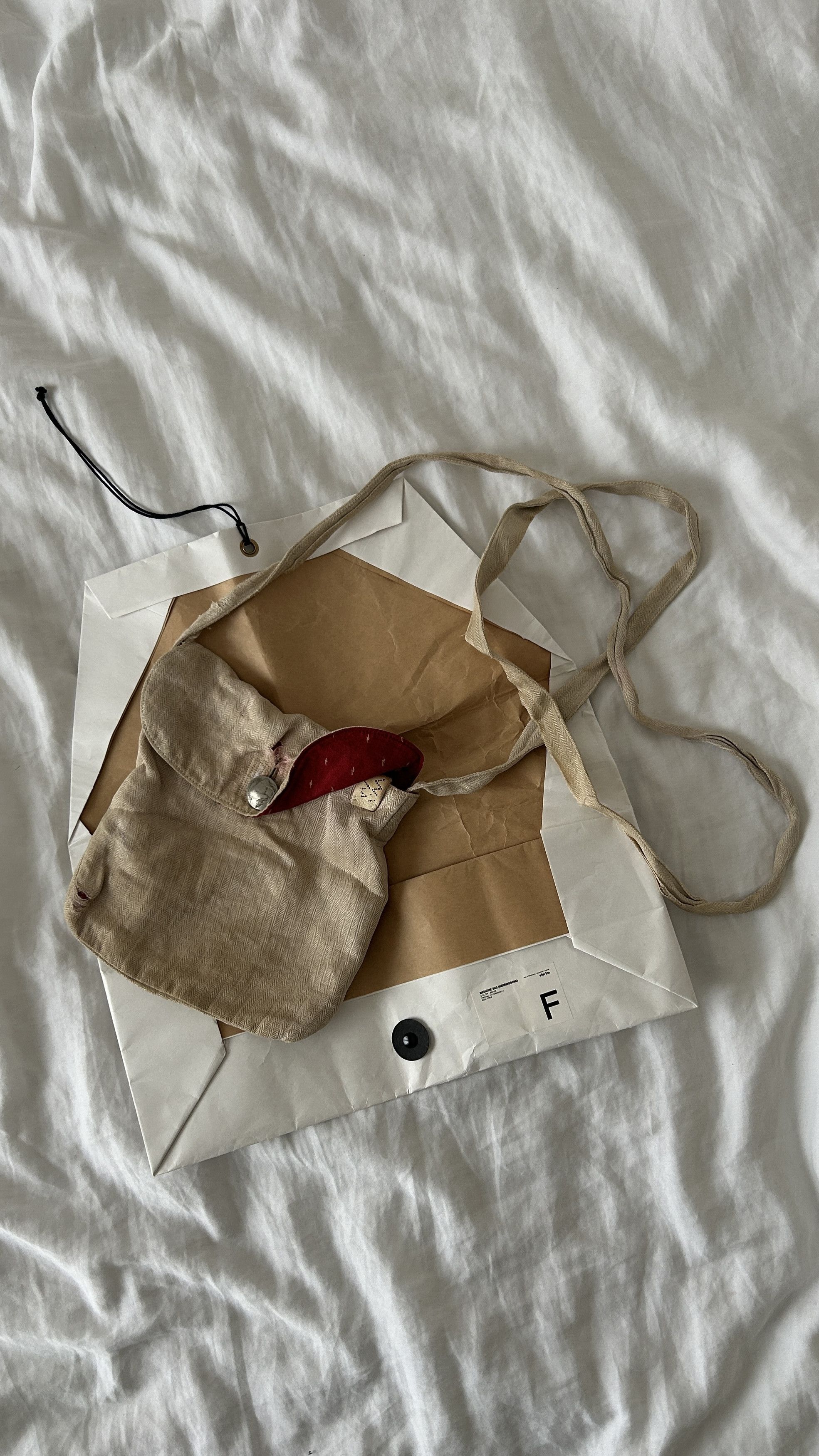 image of Visvim Fw18 . Medicine Bag . Herringbone . 0118303003014 in Beige/Red, Men's
