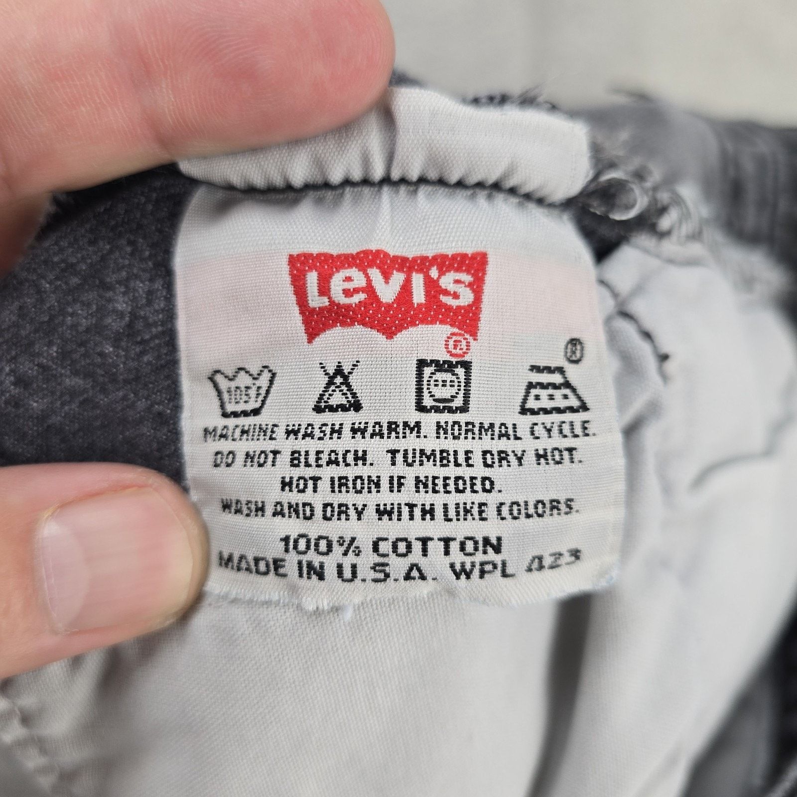 Levi's Vintage 90s Levis 501 Jeans Men 38x30 (Fits 38x26) Black USA Size US 38 / EU 54 - 4 Thumbnail