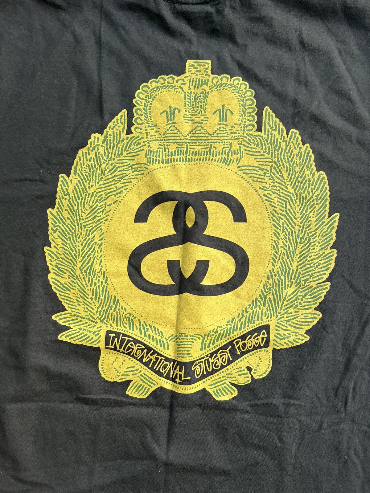 Stussy Stussy Crown Wreath Pigment Dyed Tee Large “Black” Size US L / EU 52-54 / 3 - 6 Thumbnail