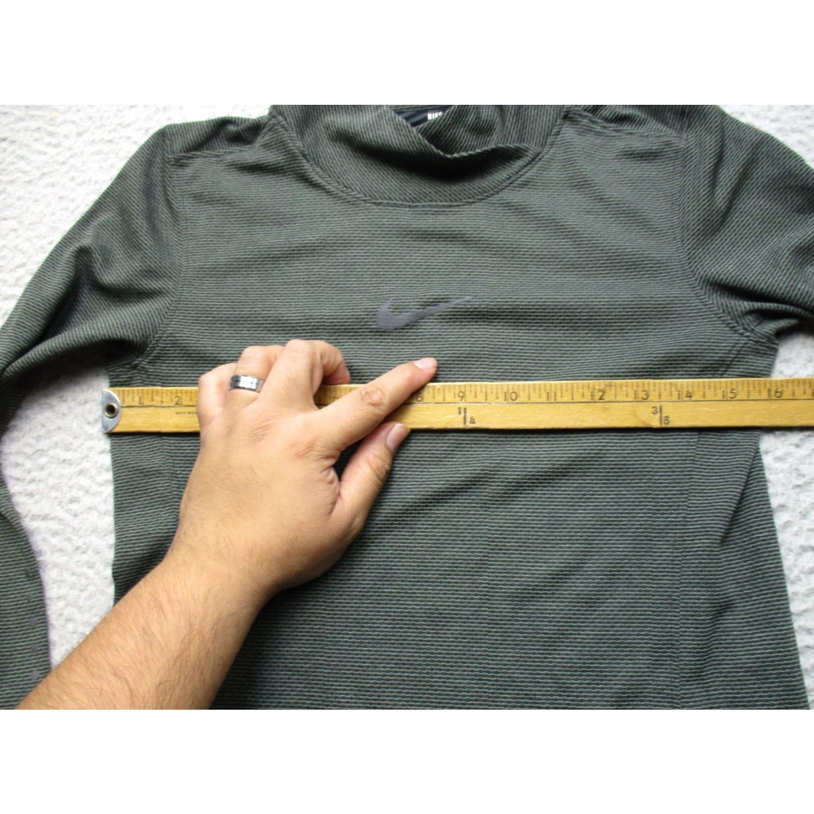Nike Nike Aeroreact Shirt Womens S Green Long Sleeve Pullover Athletic Running Gym Size S / US 4 / IT 40 - 5 Thumbnail