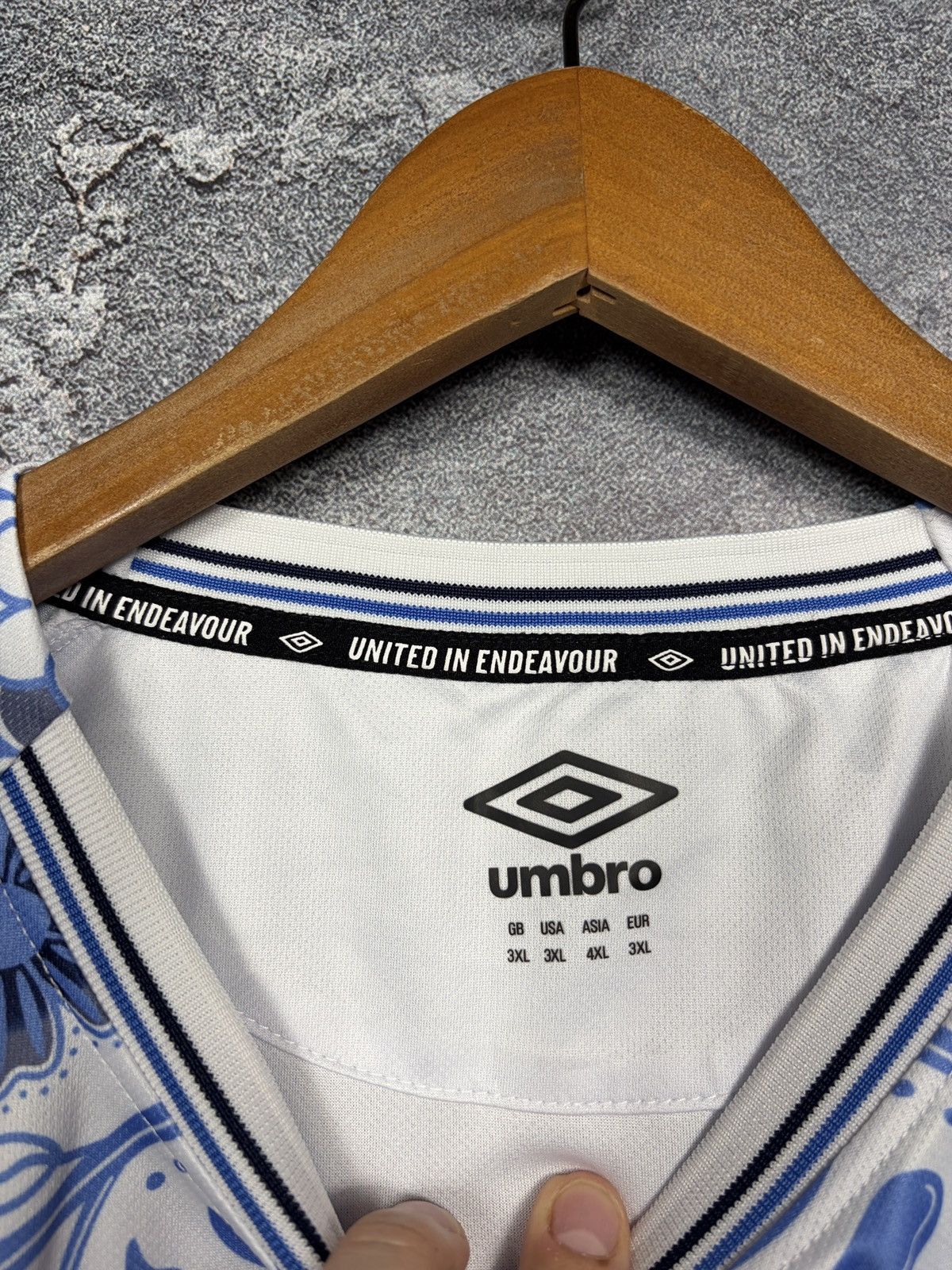 Umbro Umbro Cambridge United FC 2024/25 Away Jersey Floral Print Size US XXL / EU 58 / 5 - 9 Thumbnail