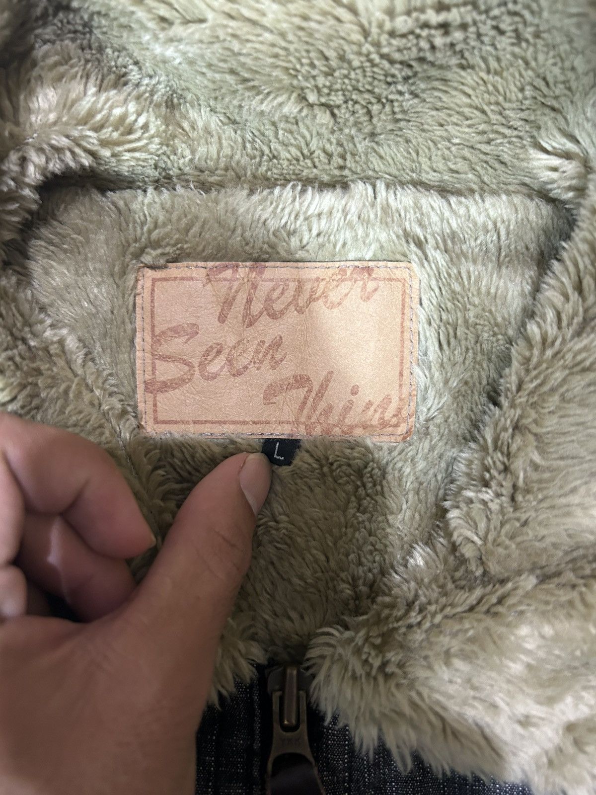 Japanese Brand × Vintage 2000s Never Seen Thing Fur Jacket Size US L / EU 52-54 / 3 - 7 Thumbnail