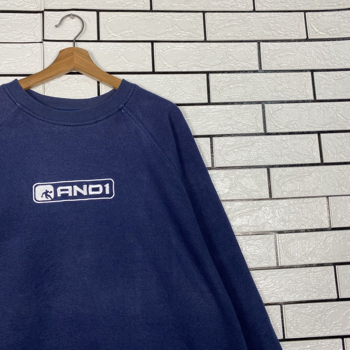 Japanese Brand Vintage Sweatshirt And1 Basketball Style Size US M / EU 48-50 / 2 - 7 Thumbnail