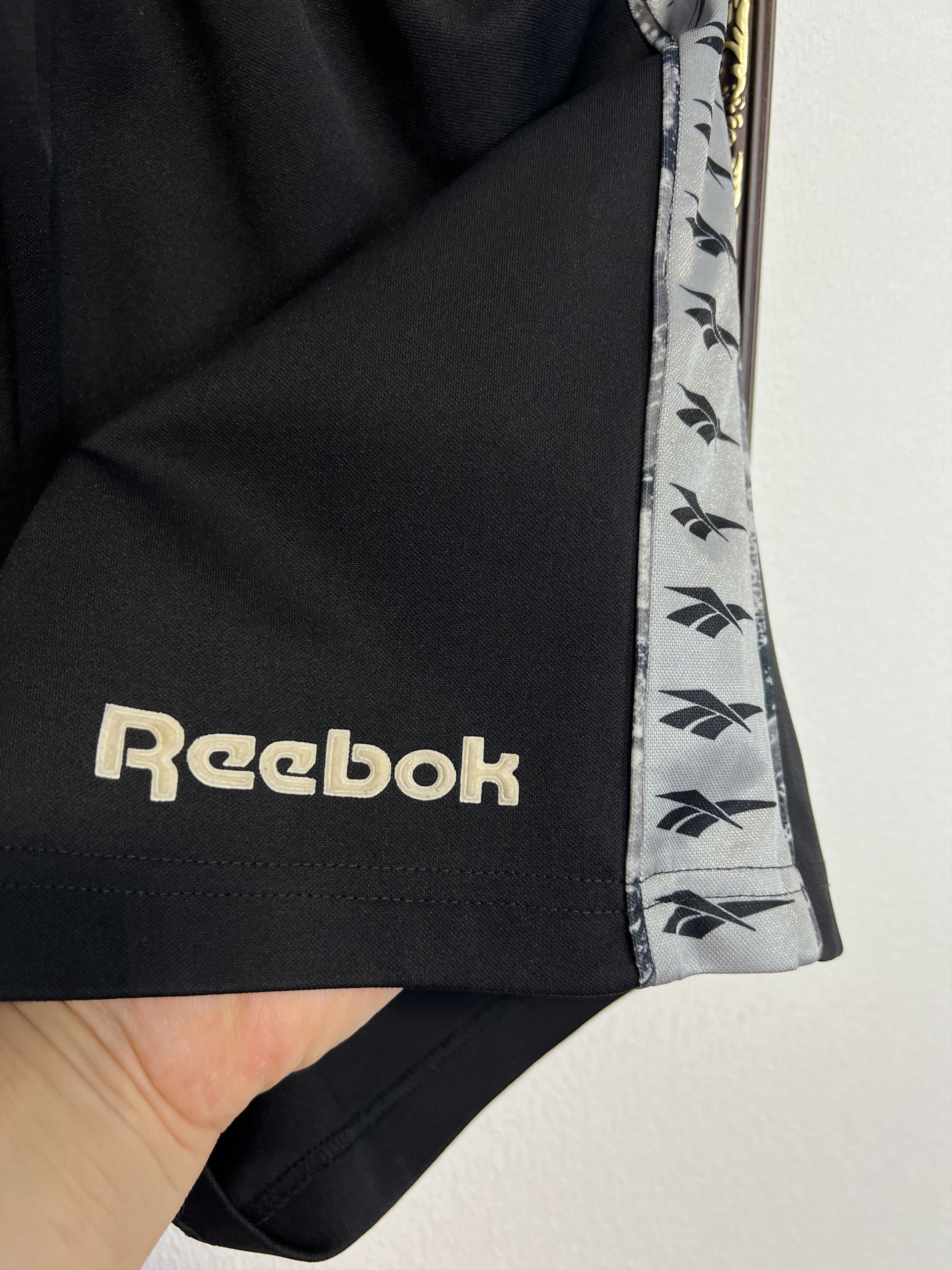 Reebok Vintage 90's Reebok Aston Villa Football Shorts Soccer Rare Size US 32 / EU 48 - 4 Thumbnail