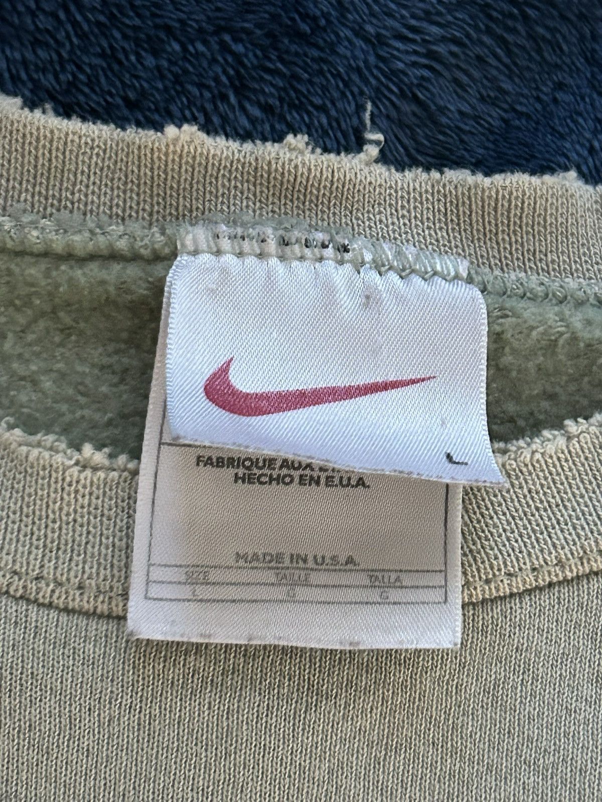 Nike × Vintage Vintage Nike Postachio Crewneck Size US L / EU 52-54 / 3 - 6 Thumbnail