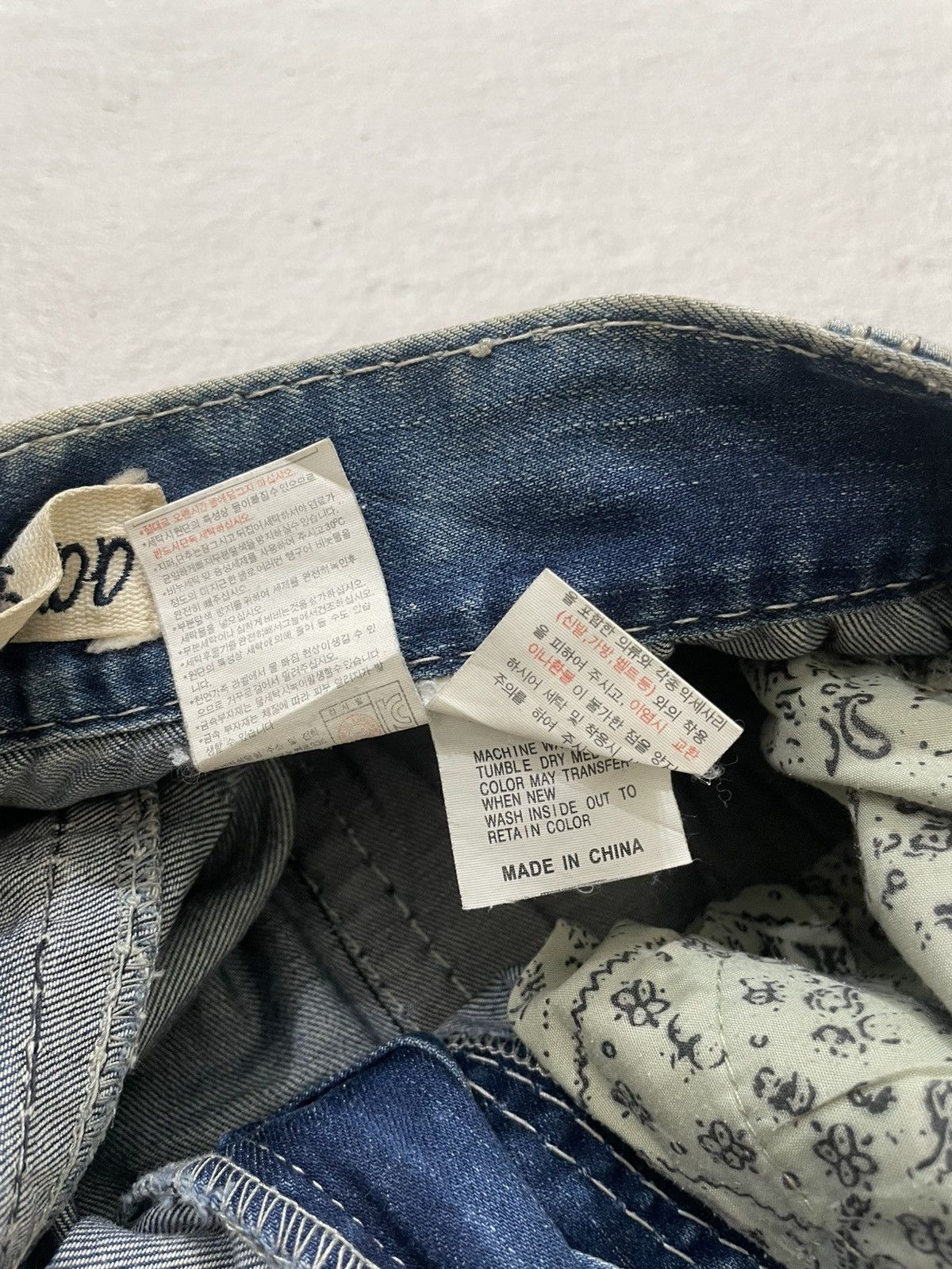 Japanese Brand 2000s Acid Washed Buckaro Light Blue Jeans Y2K Size US 29 - 5 Thumbnail