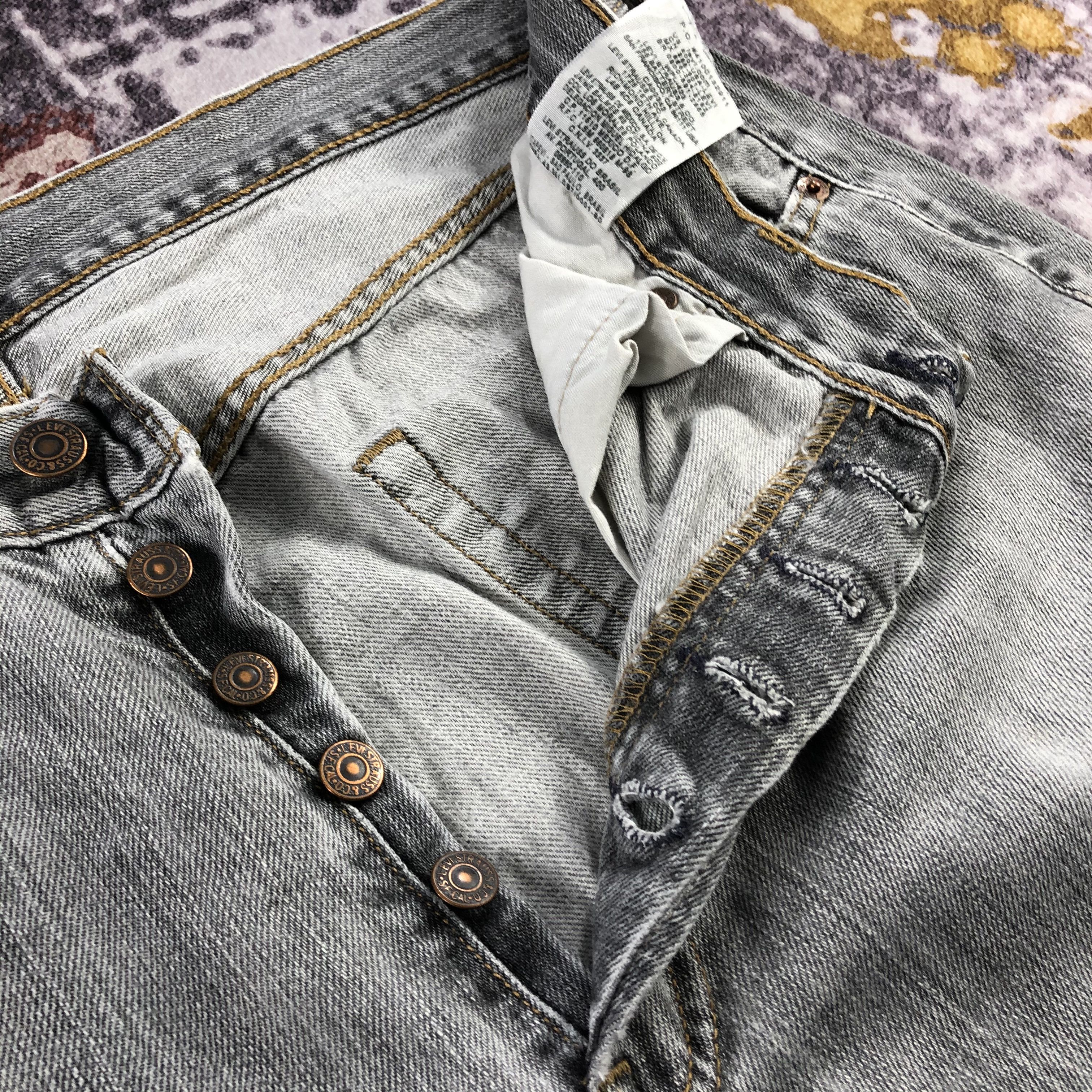 Levi's Vintage Levis 501 Jeans-JM3038 Size US 35 - 11 Thumbnail