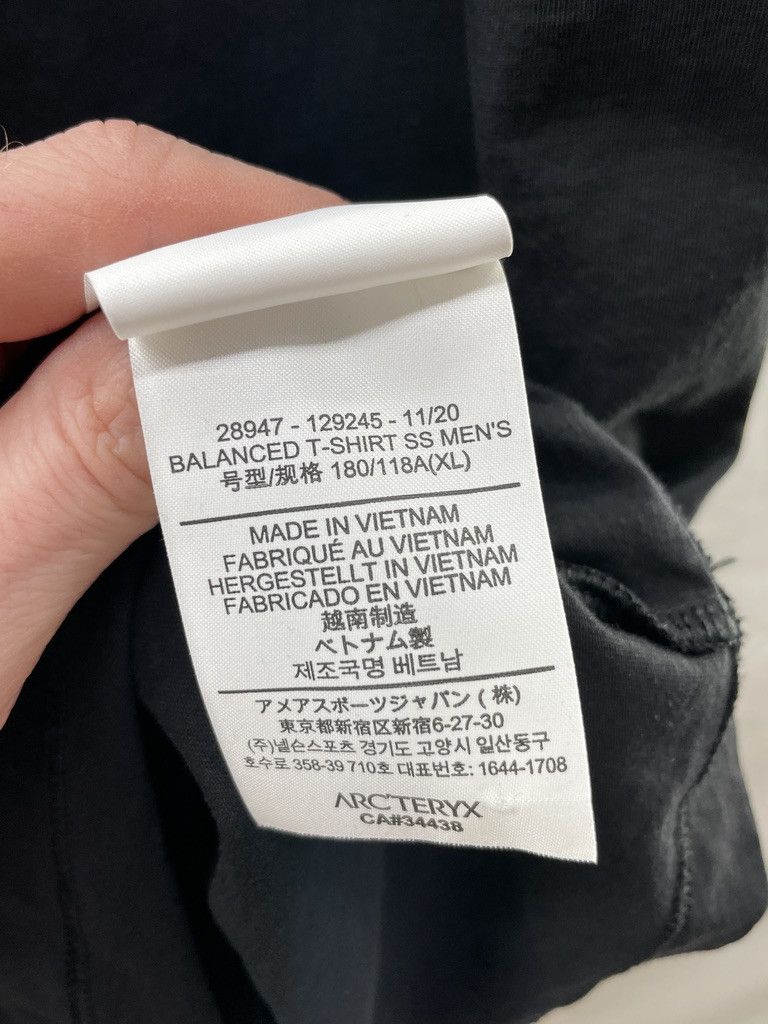 Arc'teryx ARCTERYX Balanced Outer Peace Black Cotton T-Shirt Tee Size US XL / EU 56 / 4 - 9 Thumbnail