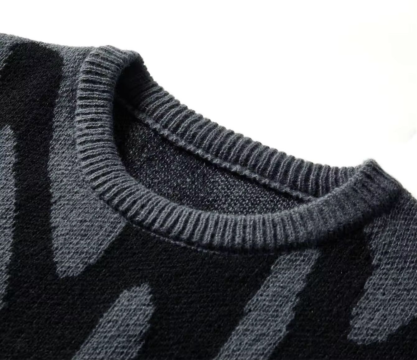 Japanese Brand Round Neck Jacquard Pattern Knitted Sweater Size US M / EU 48-50 / 2 - 4 Thumbnail