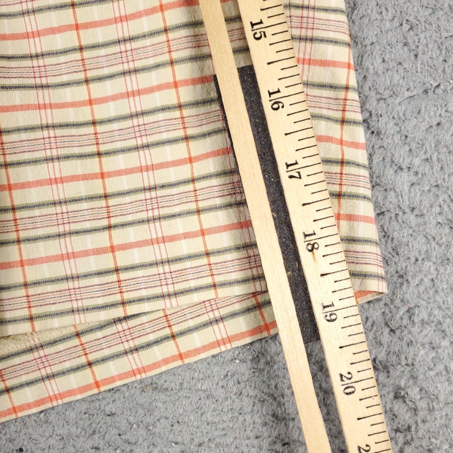 Tommy Hilfiger VINTAGE Tommy Hilfiger Shorts Womens Size 12 Beaqe Plaid Casual Flat Front Chino Size 31" - 5 Thumbnail