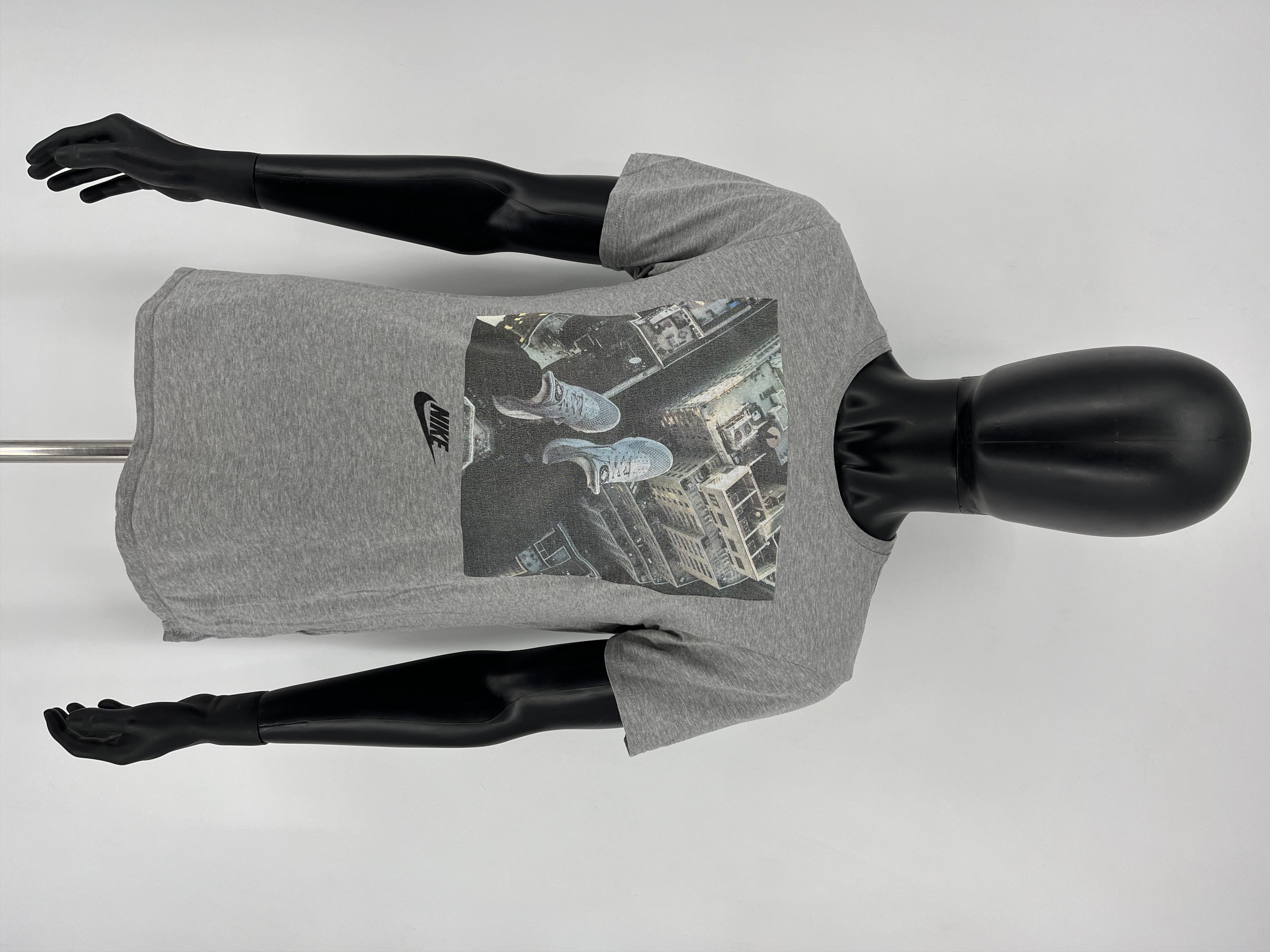 Nike Vintage 90s Nike Swoosh Logo Tee Travis Scott Style Grailed Size US M / EU 48-50 / 2 - 2 Thumbnail