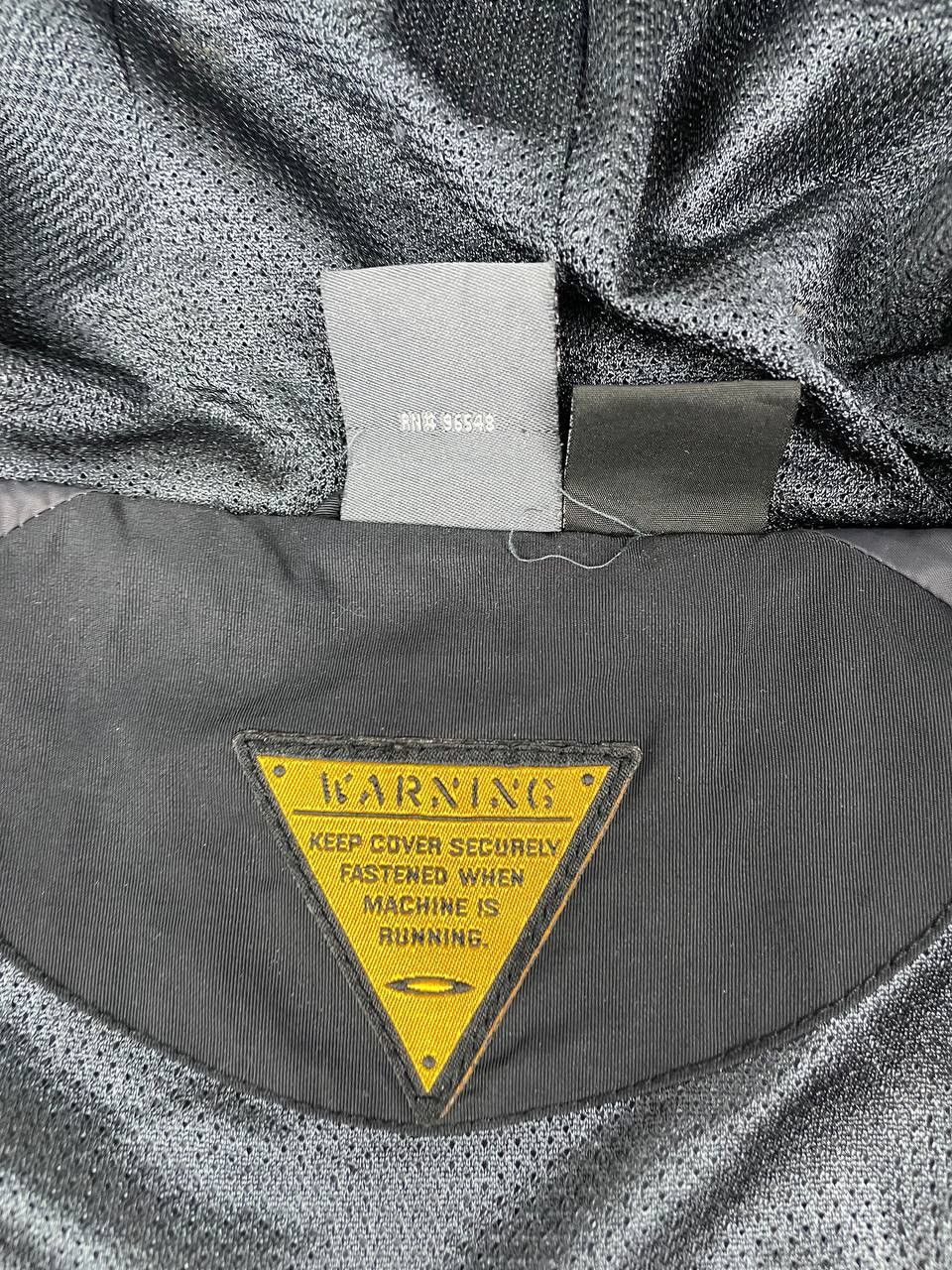 Oakley Vintage Oakley Software Ski Jacket Techwear Snowboard 00s Size US L / EU 52-54 / 3 - 12 Thumbnail