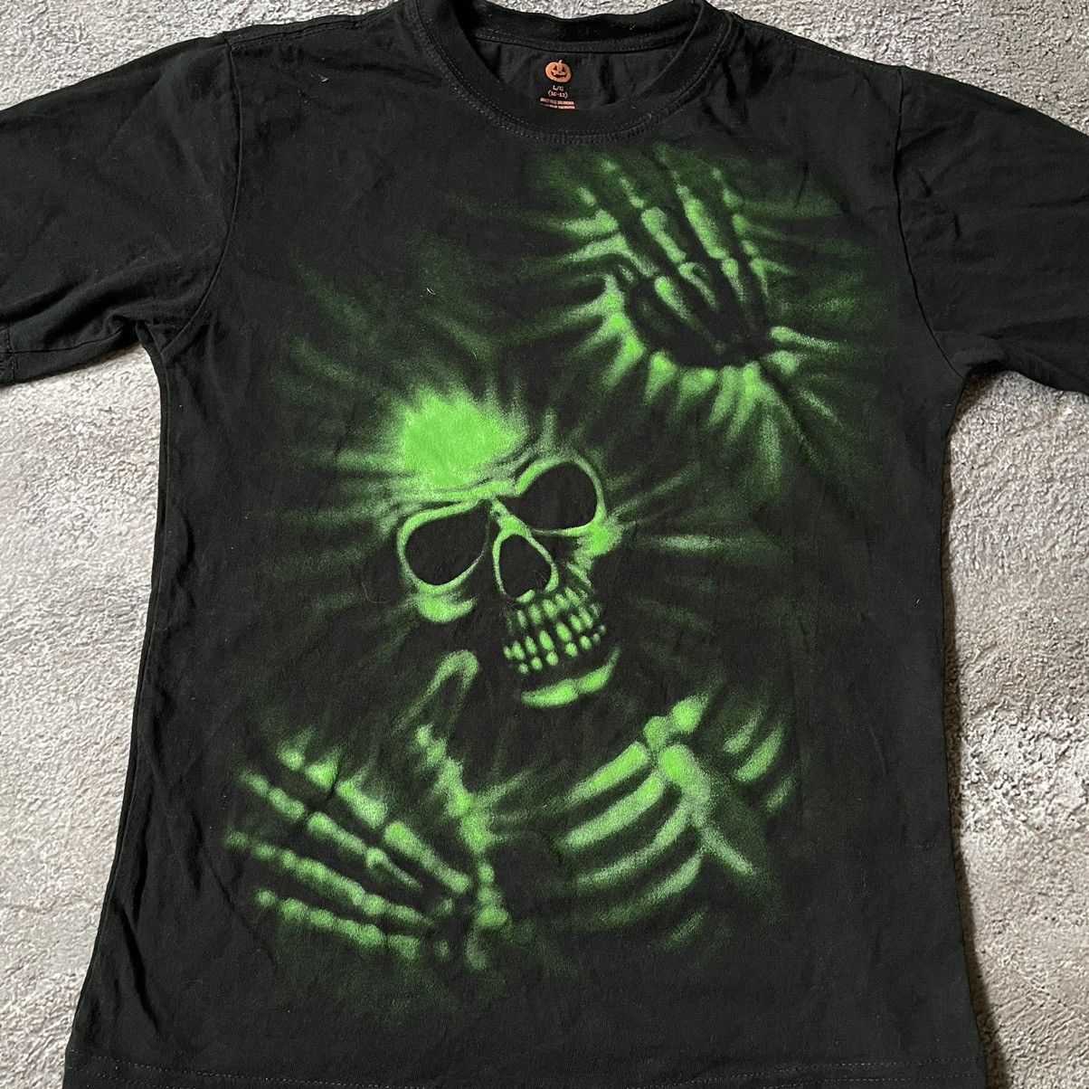 Vintage Vintage Y2K Graphic Tee Skull Neon Green Grunge Thrashed L Size L / US 10 / IT 46 - 5 Thumbnail