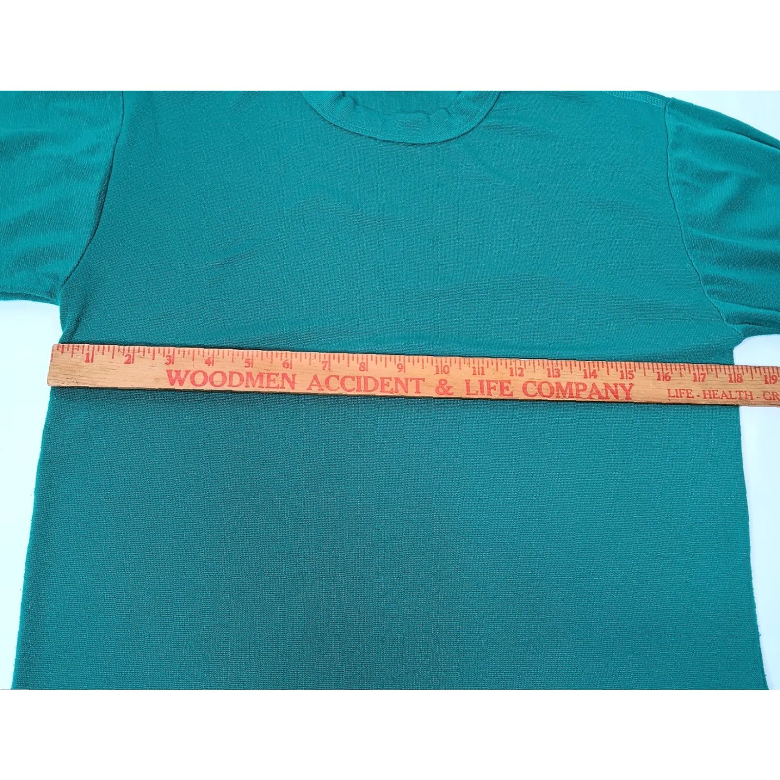 Vintage LL Bean Baselayer Shirt Men L Green Long Sleeve Polyester Lycra USA Vintage Baselayer Shirt Slim Fit Crew Neck Pullover Activewear (Shirt) Size US L / EU 52-54 / 3 - 7 Thumbnail