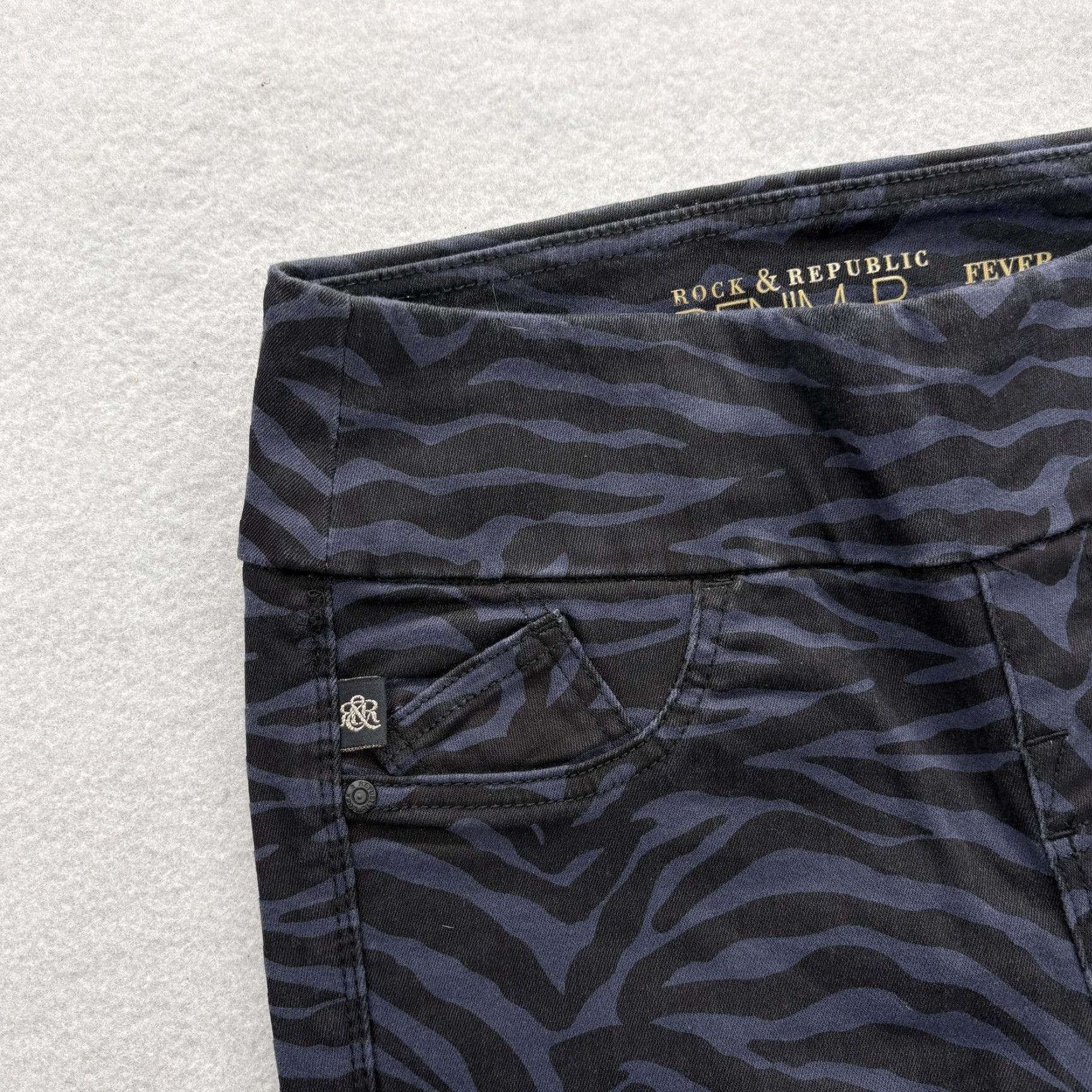 Vintage Rock & Republic Denim Rx Fever Jegging Jeans Womens 4 Black Zebra Print Pull On Size 27" / US 4 / IT 40 - 3 Thumbnail