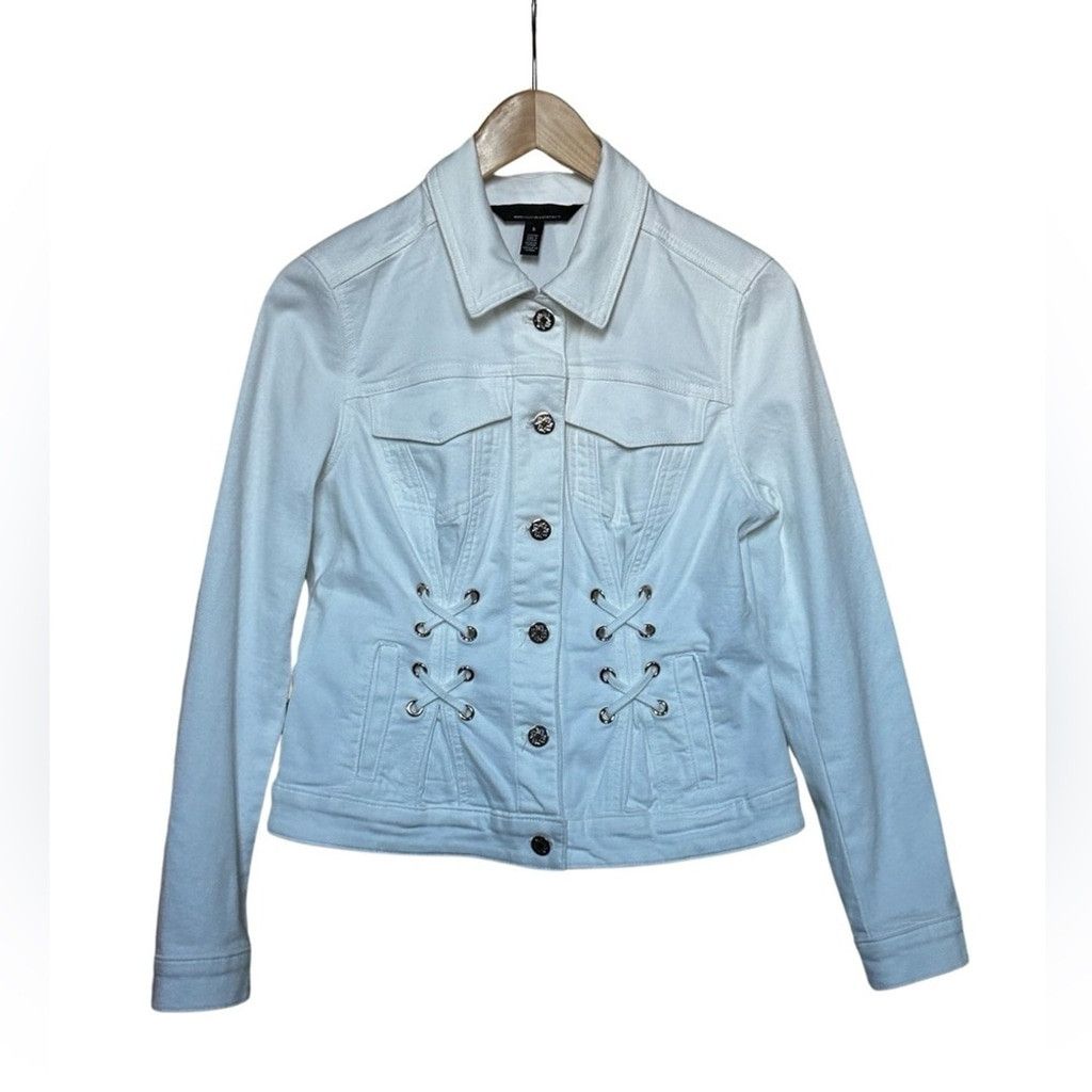 White House Black Market WHBM White Fitted Jean Jacket Women’s Size Small. Size S / US 4 / IT 40 - 4 Thumbnail