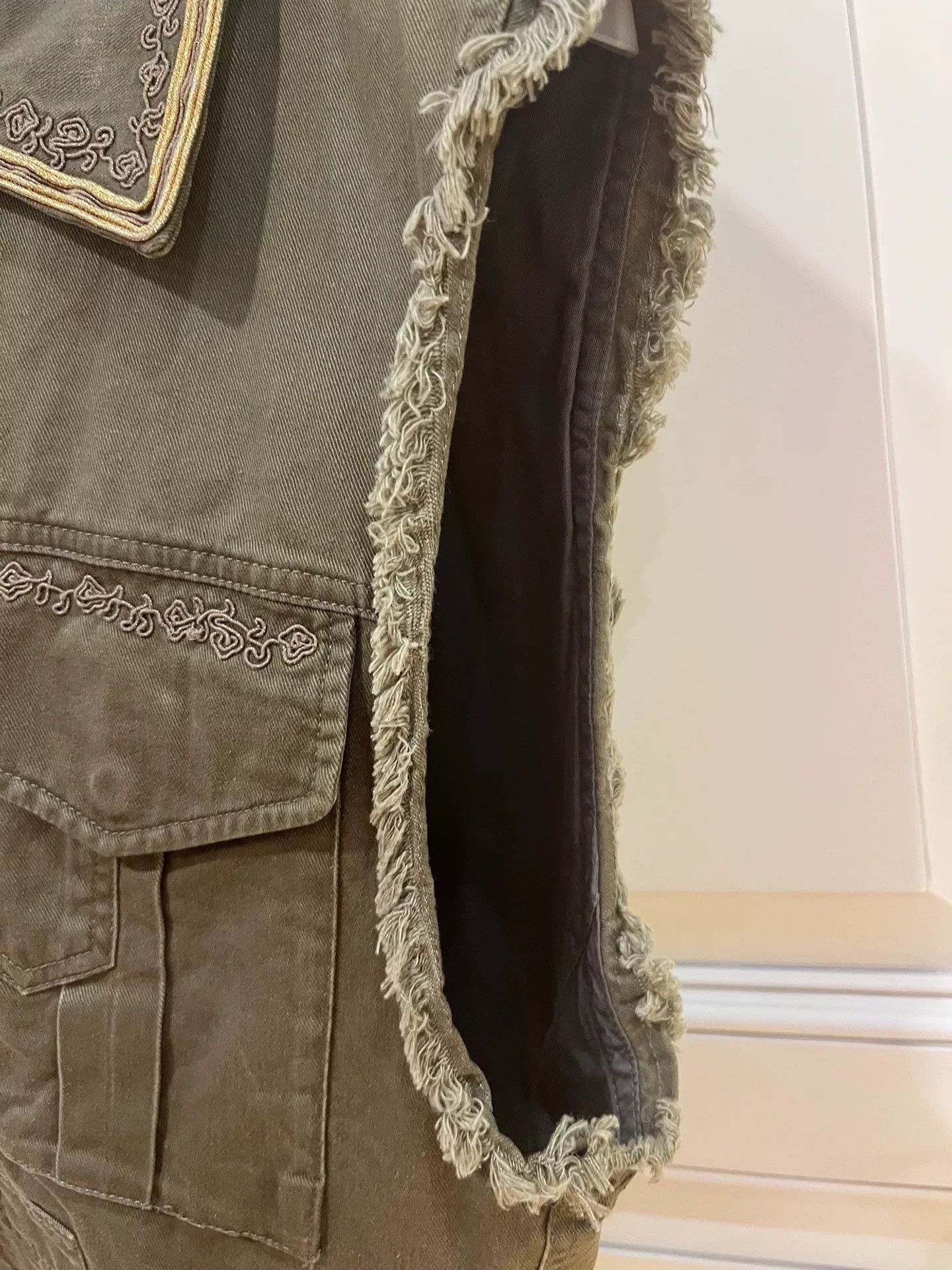 Saint Laurent Paris Saint Laurent SLP Distressed Denim Vest Size US S / EU 44-46 / 1 - 5 Thumbnail