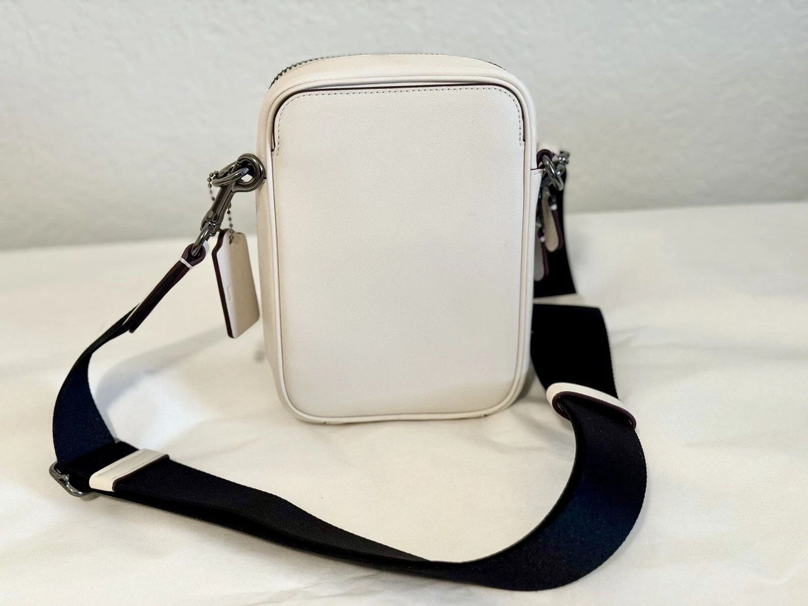 Coach Disney X Coach Stanton Crossbody With Winter Motif CM028 Size ONE SIZE - 14 Thumbnail