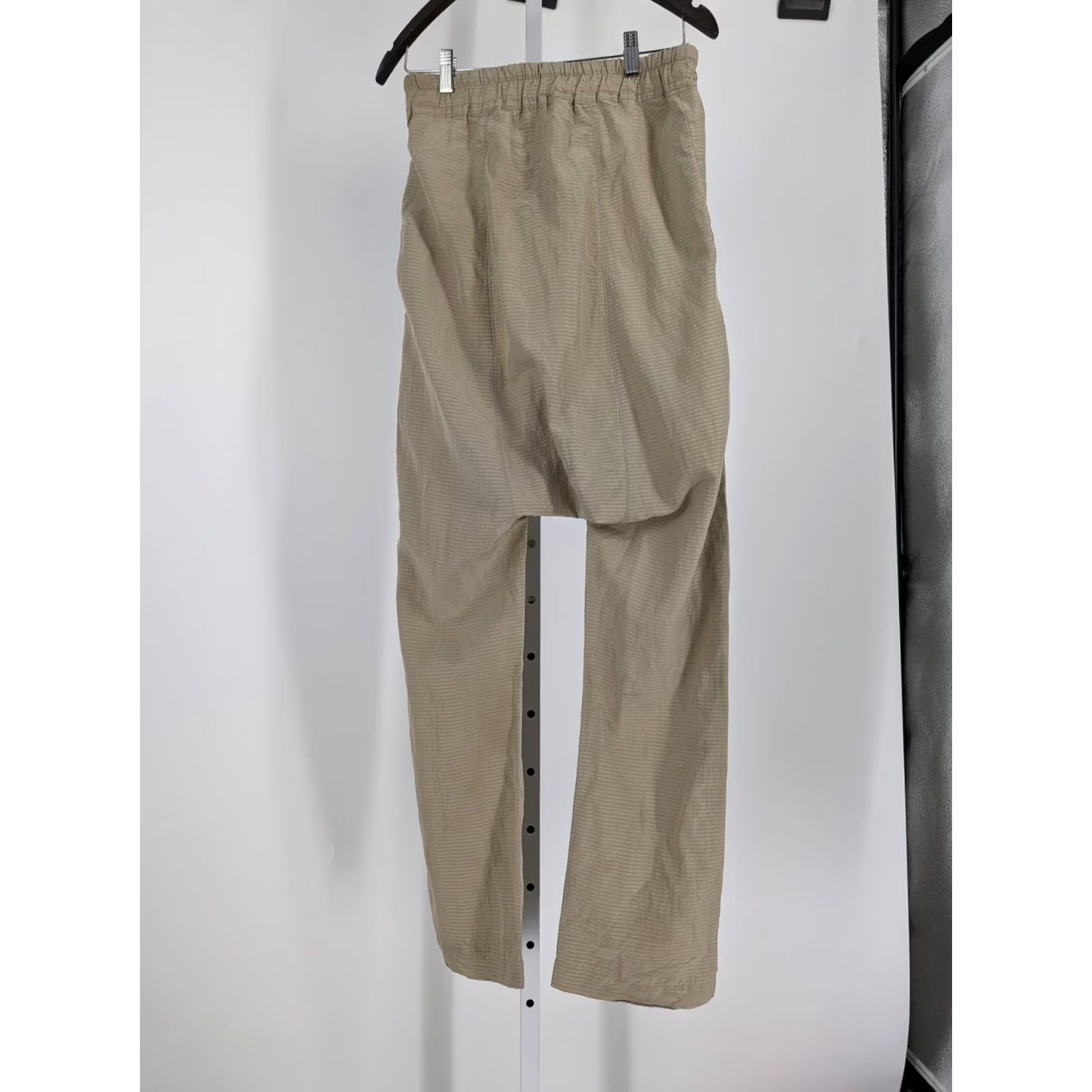 Rick Owens Rick Owens NASKA SS 12 Vanilla Silk Cotton Seersucker Jogger Pants Unisex Adults 46 30in Inseam Vanilla Seersucker Jogger Pants Mens Womens Size US 30 / EU 46 - 5 Thumbnail