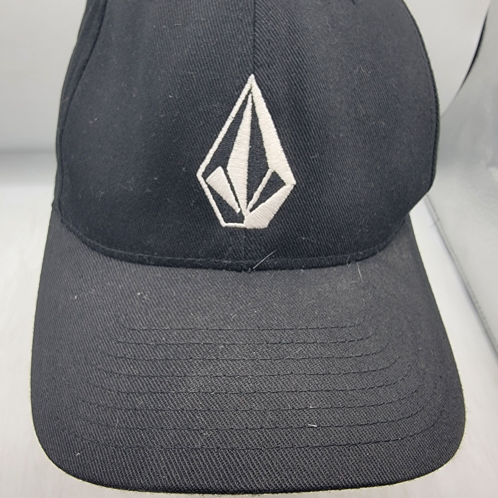 Volcom Volcom Adults L-XL Black Fitted Baseball Cap Casual Outdoors Size ONE SIZE - 9 Thumbnail