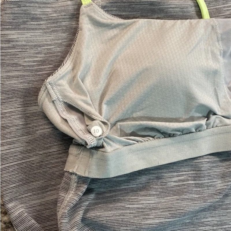 Lululemon LULULEMON Heather Grey Cross Strap Sports Bra Tank Top Shirt Size L / US 10 / IT 46 - 8 Thumbnail