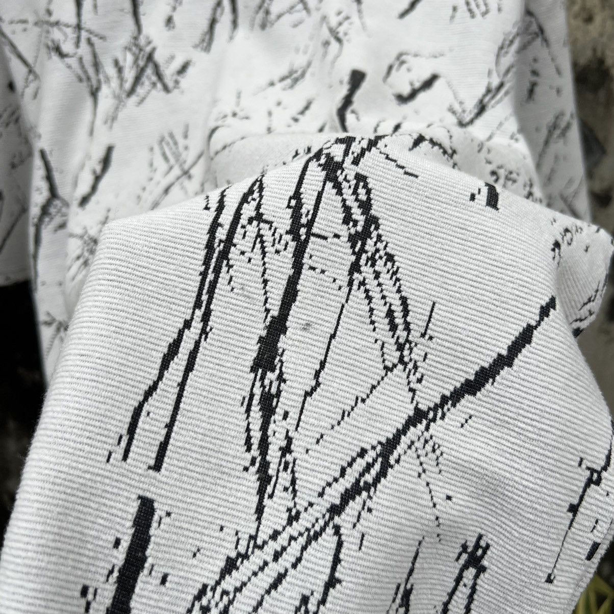 In The Attic “GROWTH” BY IN THE ATTIC WHITE TEE Size US L / EU 52-54 / 3 - 4 Thumbnail