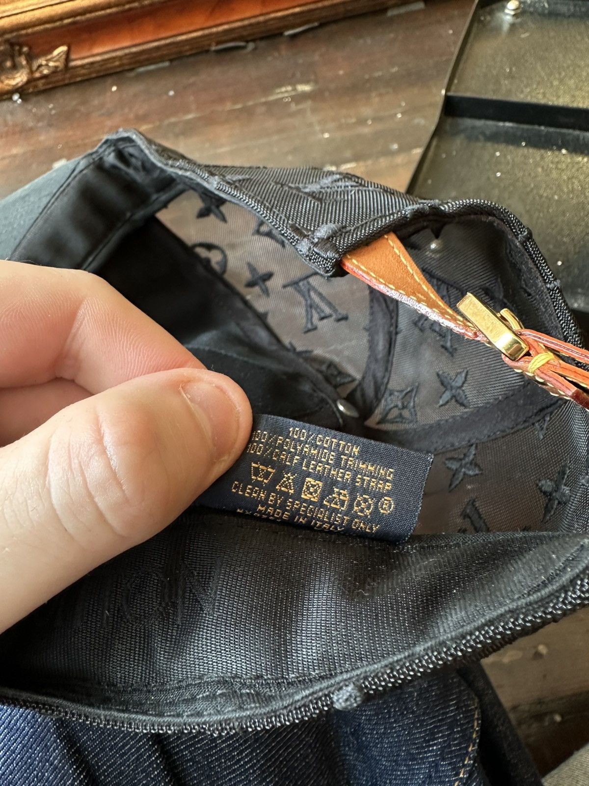Louis Vuitton Tourist vs Purist Trucker Hat Size ONE SIZE - 6 Thumbnail