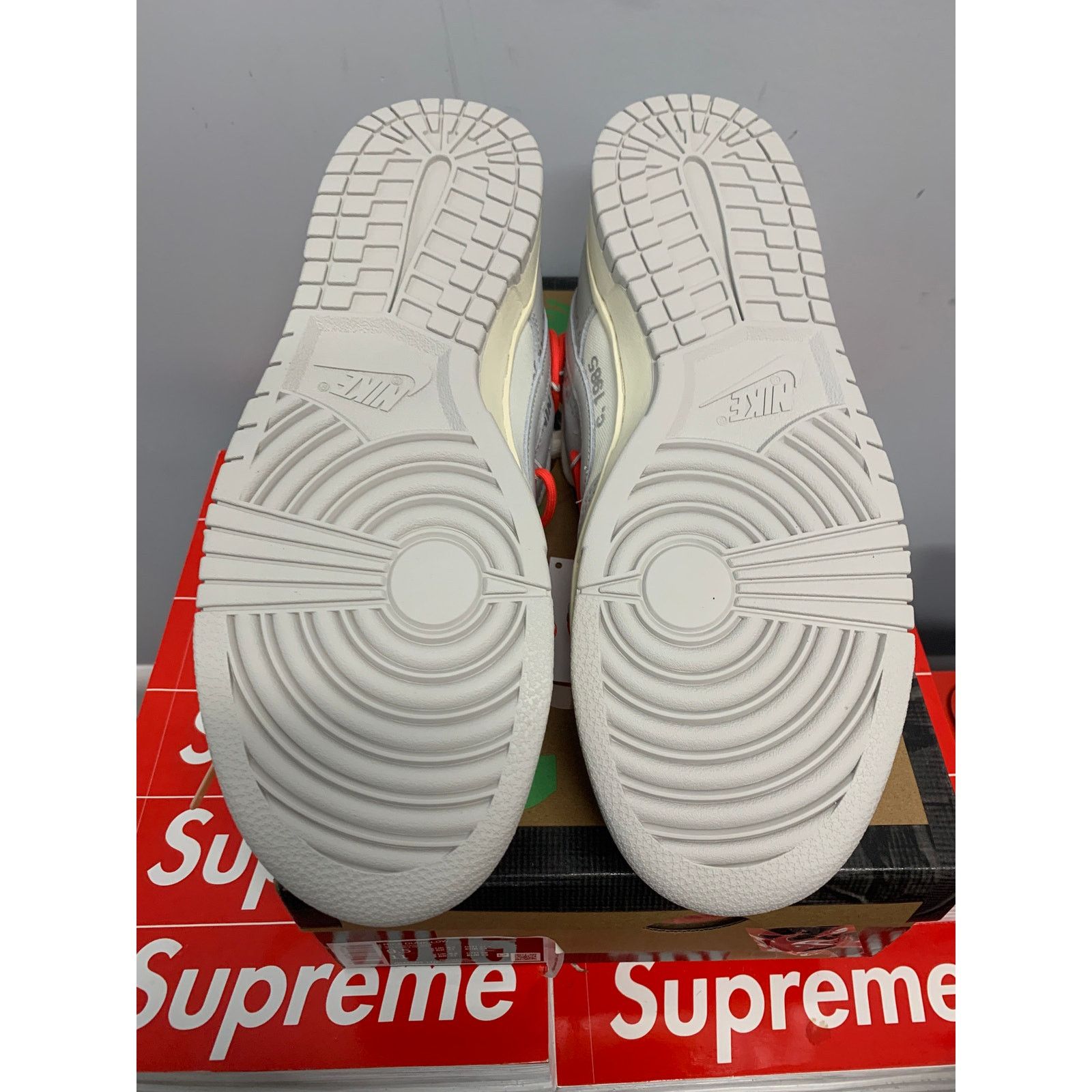 Nike Nike Dunk Low Off-White Grey White Red Lot 6 Size 9.5 NEW Size US 9.5 / EU 42-43 - 6 Thumbnail