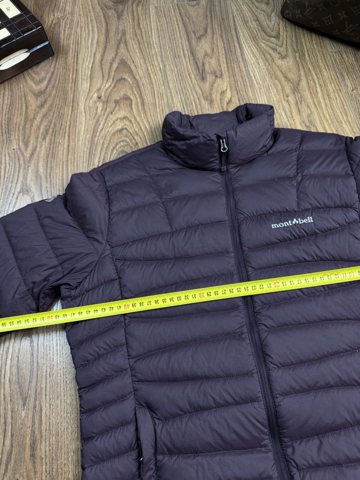 Montbell Down jacket MontBell Japan original casual outdoors item Size US M / EU 48-50 / 2 - 7 Thumbnail