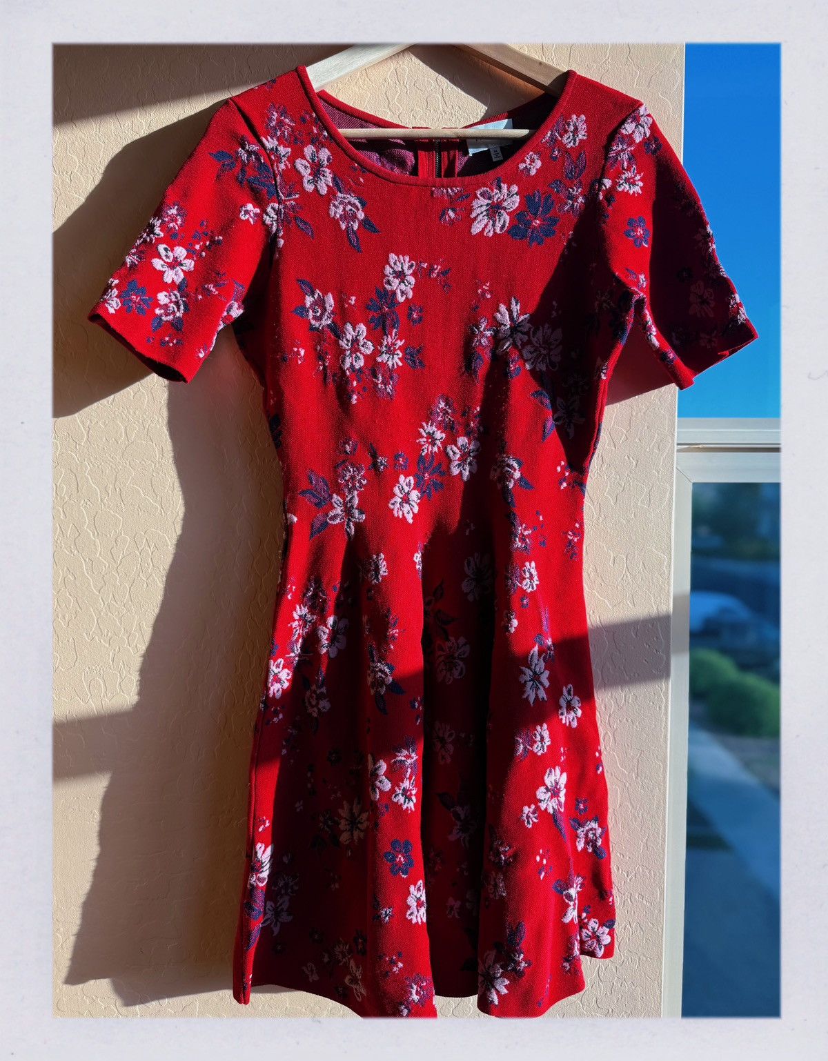 MILLY Milly Red Floral Knit Fit & Flare Dress – Size M Size M / US 6-8 / IT 42-44 - 3 Thumbnail