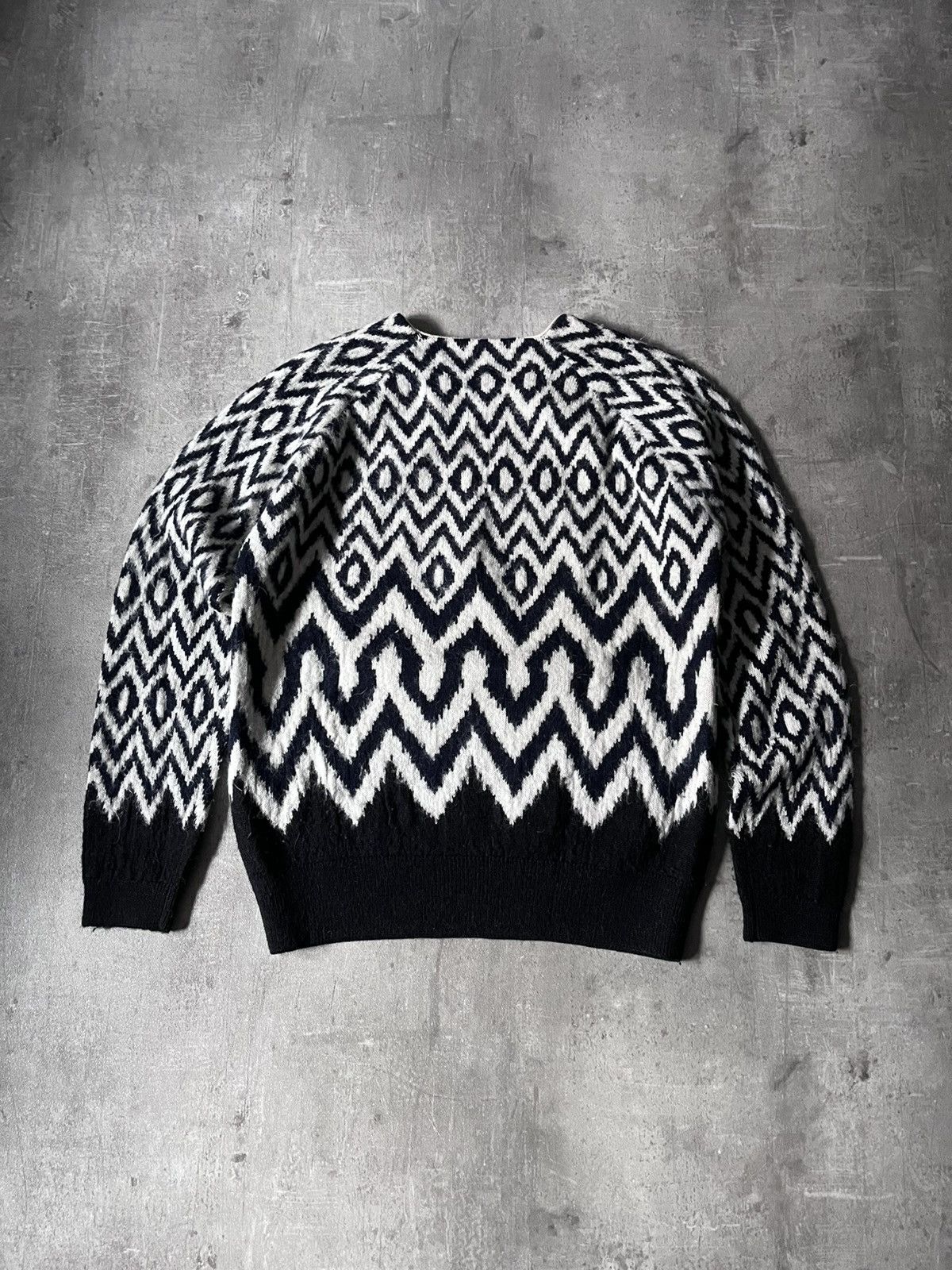 Prada Prada Wool Alpaca sweater chevron print black white Size US S / EU 44-46 / 1 - 5 Thumbnail