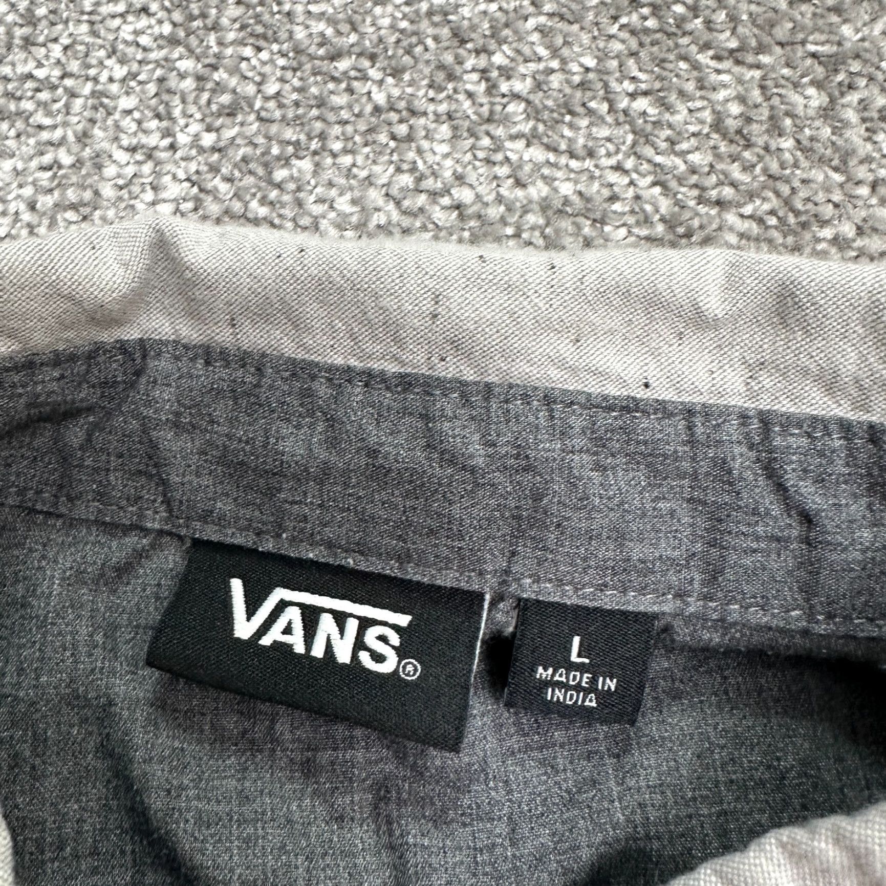 Vans Vans Off The Wall Button-Down Shirt Mens L Gray Short Sleeve Cotton Casual Size US L / EU 52-54 / 3 - 5 Thumbnail