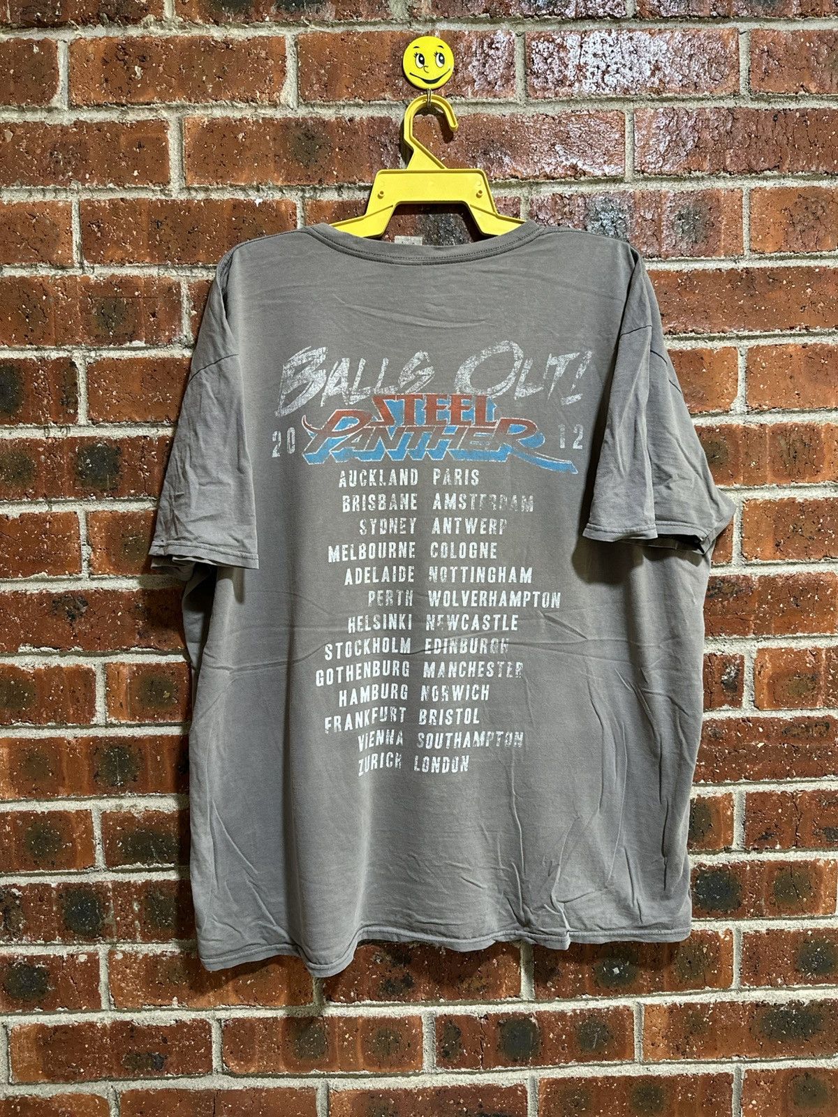 Band Tees × Vintage Vintage Steel Panther Tour Tee Faded Tee Size US XXL / EU 58 / 5 - 7 Thumbnail