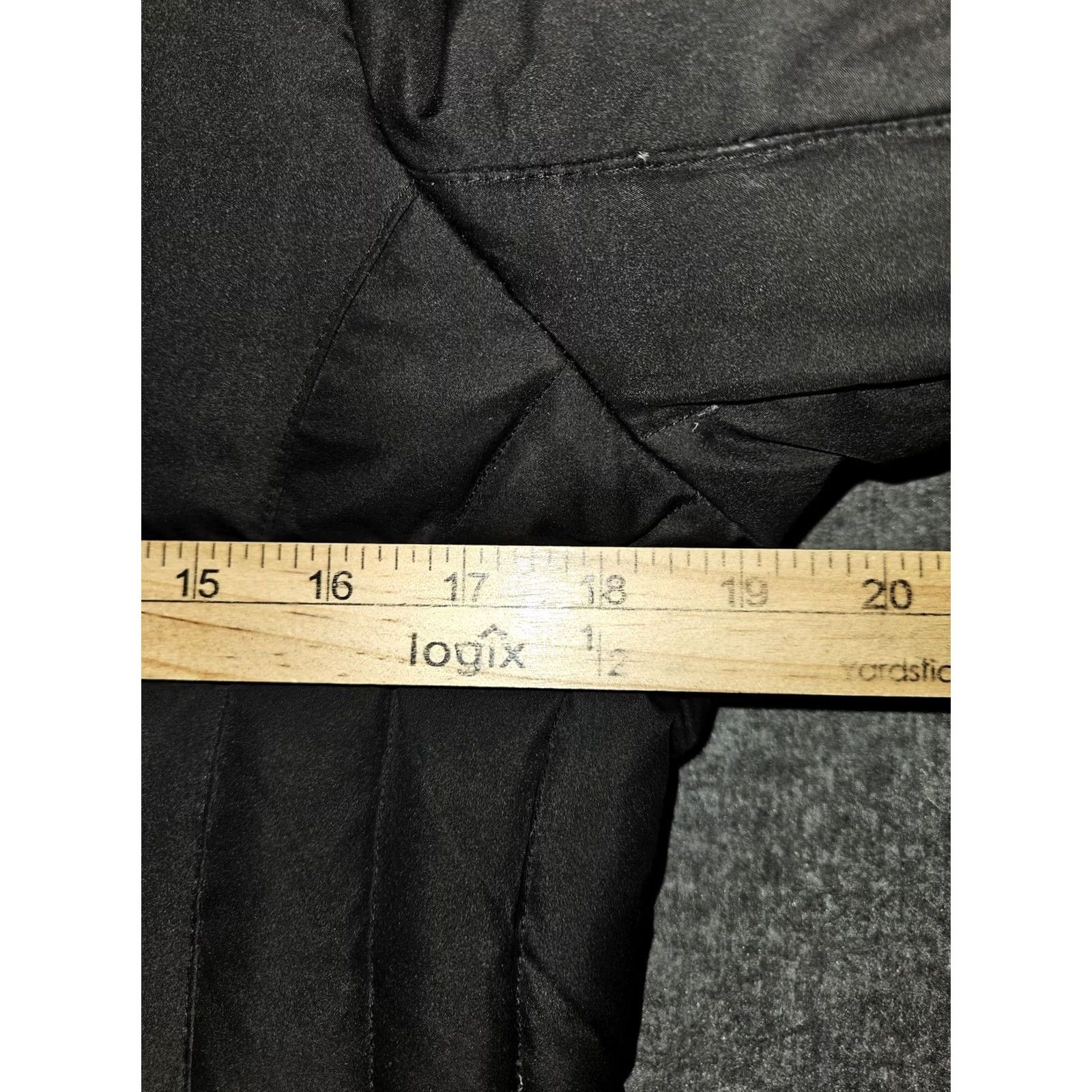 Guess Guess Coat Womens Small Black Down Puffer Gold Hardware Hooded Winter Preppy Urban 90s Mens? Size S / US 4 / IT 40 - 4 Thumbnail