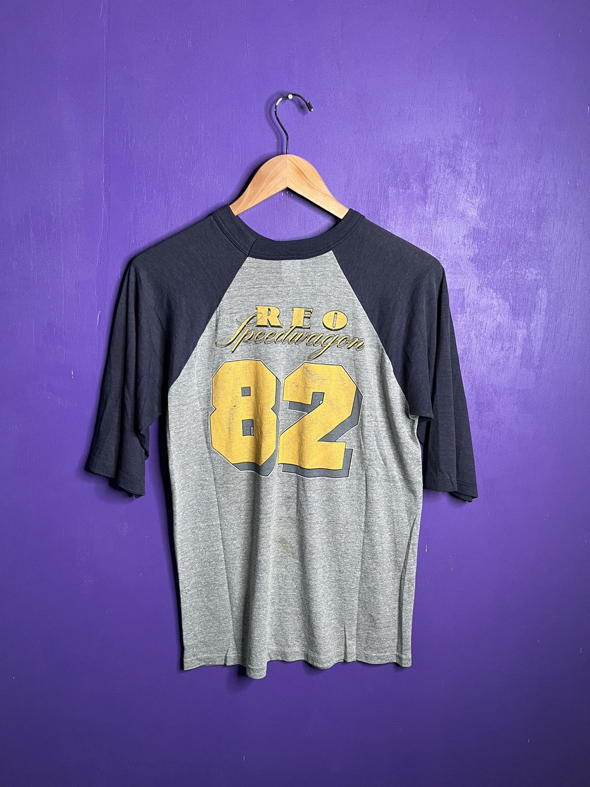 Band Tees × Vintage Vintage 1982 REO Speedwagon tour raglan t-shirt Size US M / EU 48-50 / 2 - 2 Thumbnail