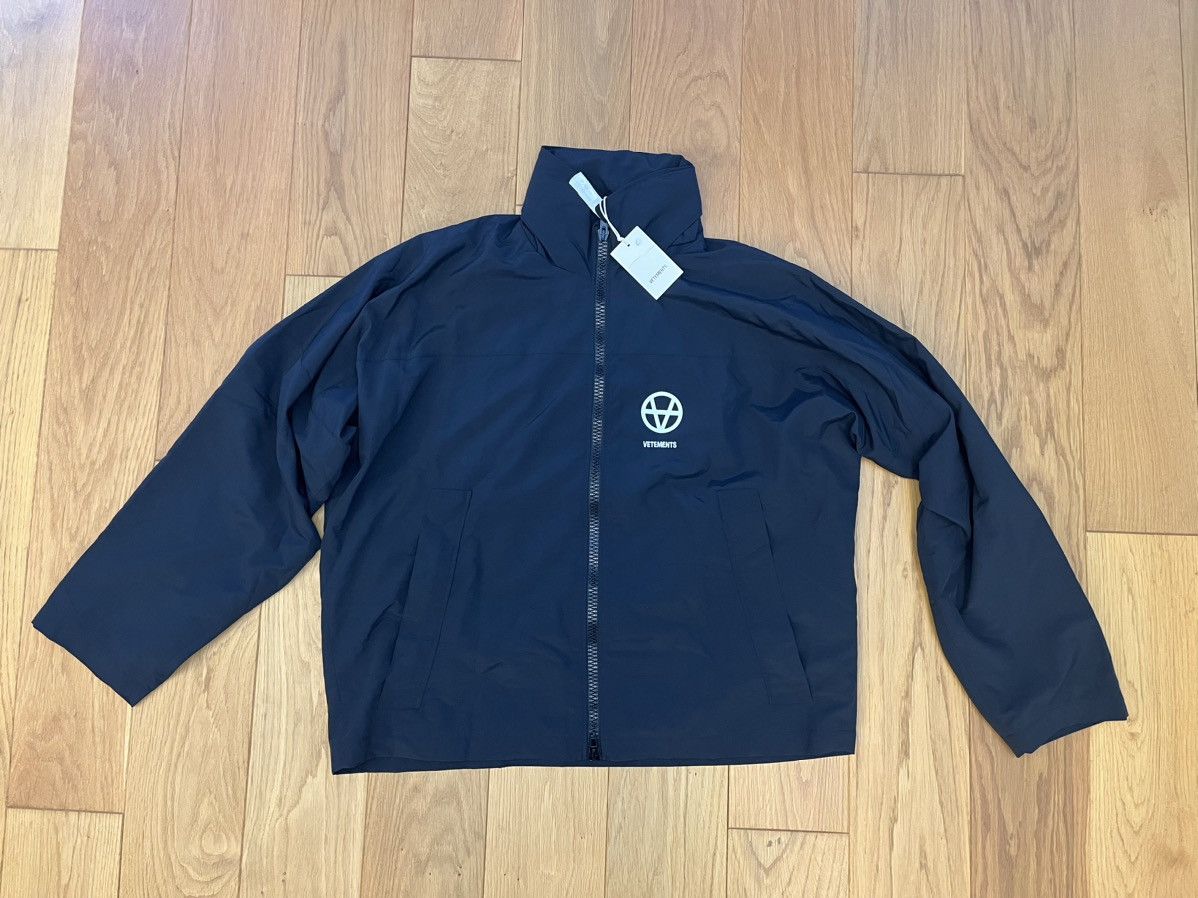 Vetements VETEMENTS Jacket RRP $1300 Size US L / EU 52-54 / 3 - 3 Thumbnail