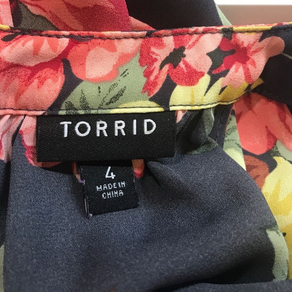 Other Torrid Floral Scoop Neck Cold Shoulder Long Sleeve Blouse 4X Size 4XL / US 24-26 - 3 Thumbnail