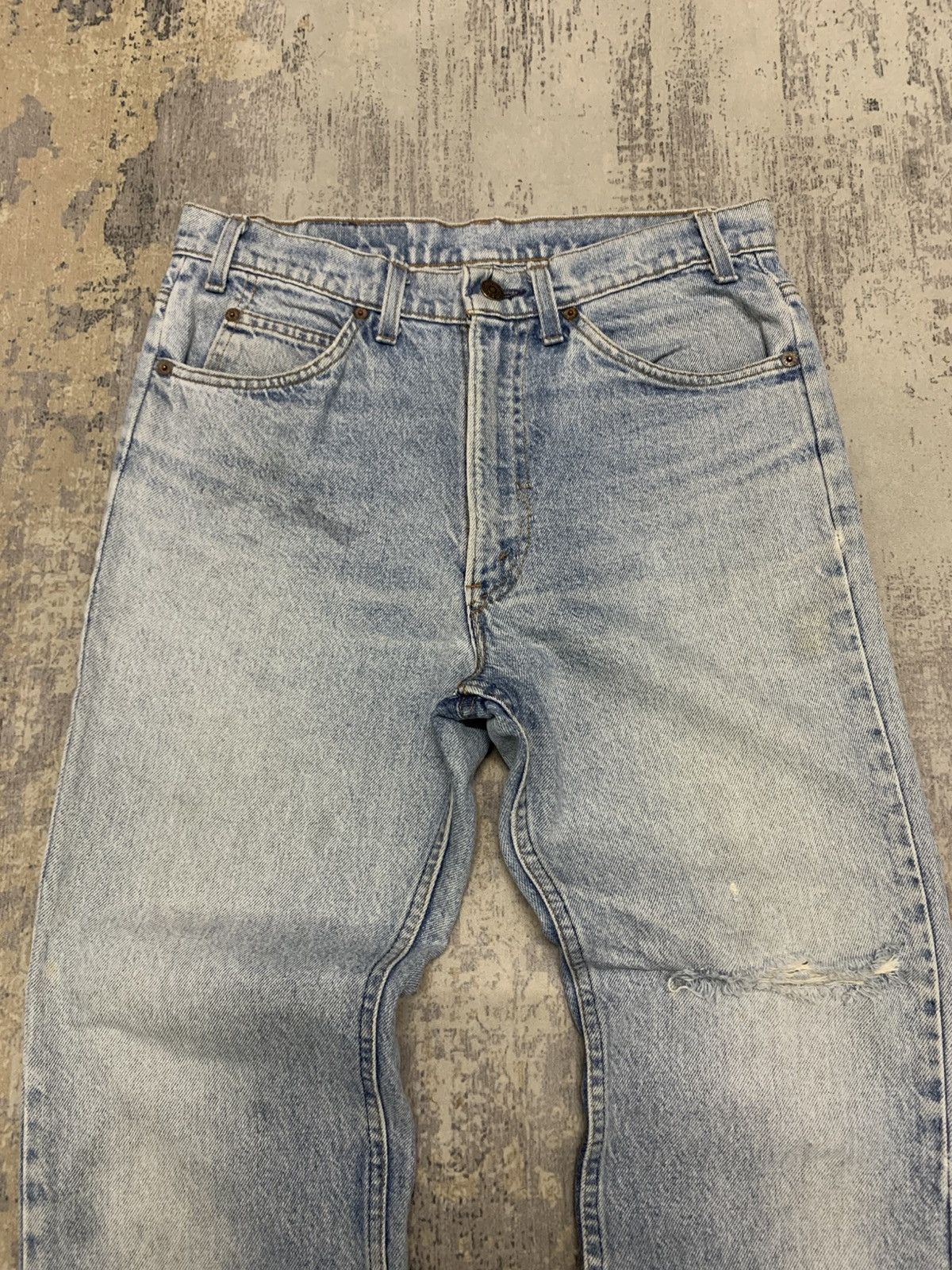 Levi's Vintage Levi's 517 Light Wash Distressed Grunge Jeans 32x27 Size US 32 / EU 48 - 2 Thumbnail