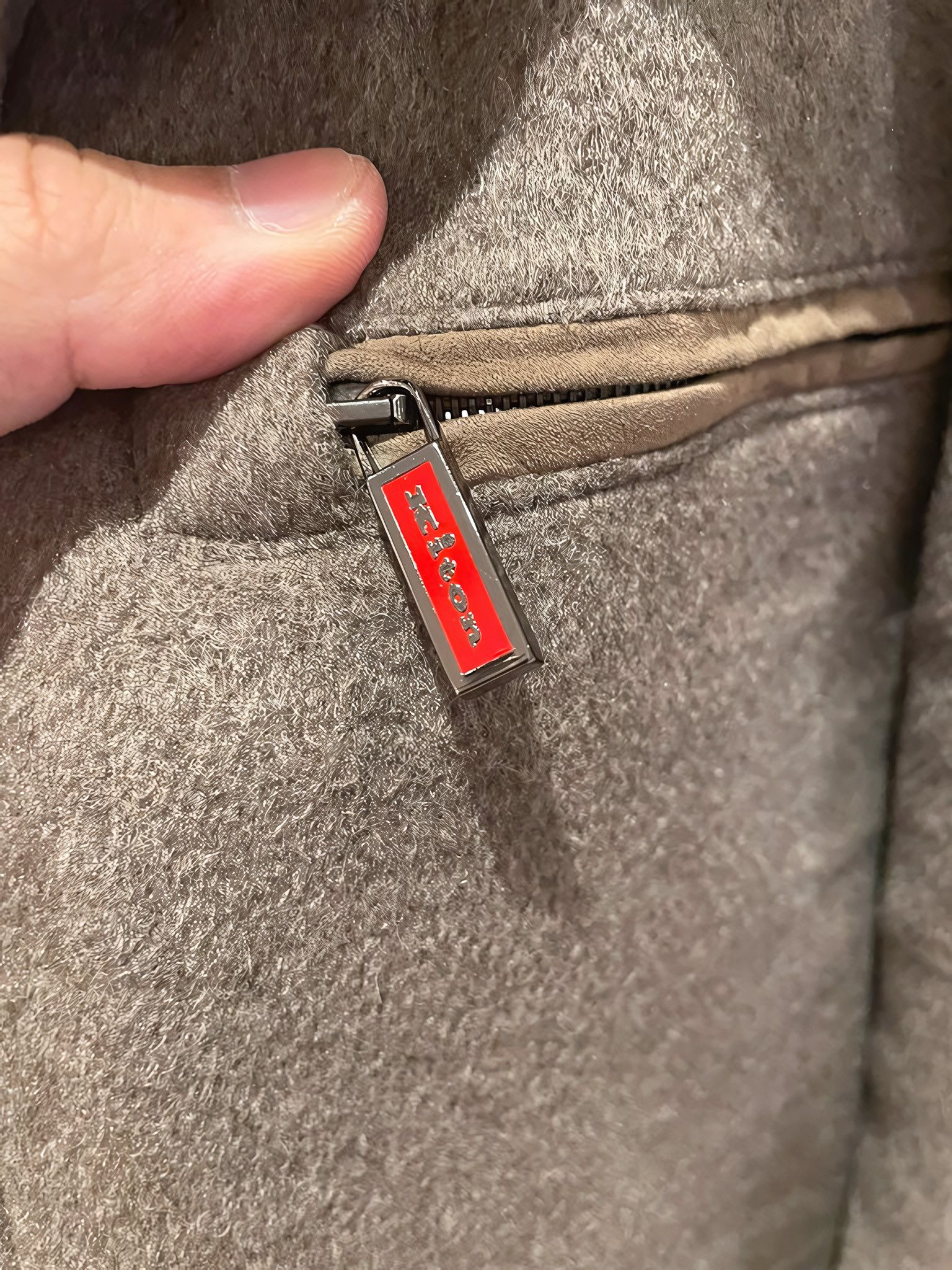 Kiton CASHMERE GOOSE DOWN JACKET WITH RACCOON DOG FUR Size US L / EU 52-54 / 3 - 12 Thumbnail